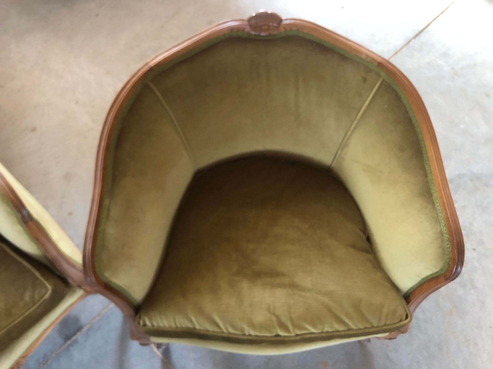 photo vinterior Mid 20th Century Italian Style Armchairs And Sofa In Walnut Wood Carved   Set Of 3 Pieces