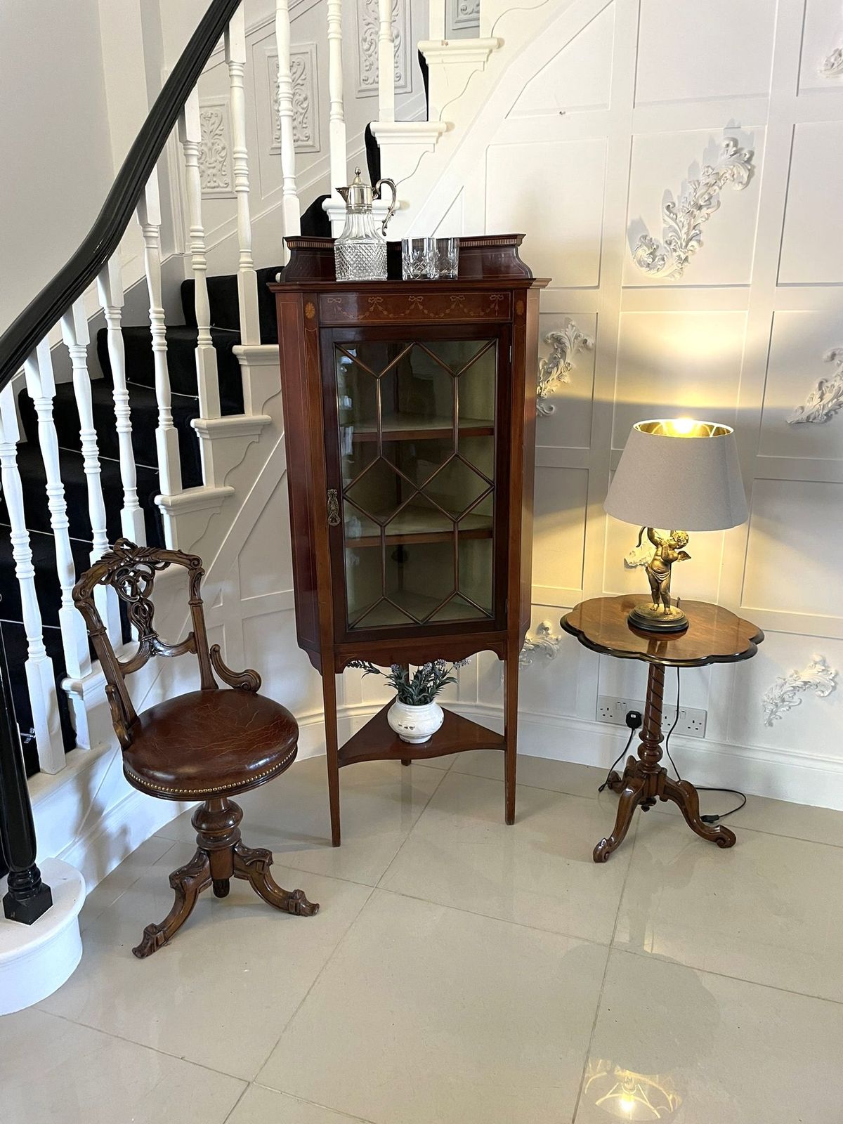 Antique Quality Mahogany Inlaid Corner Cabinet photo 1545.0