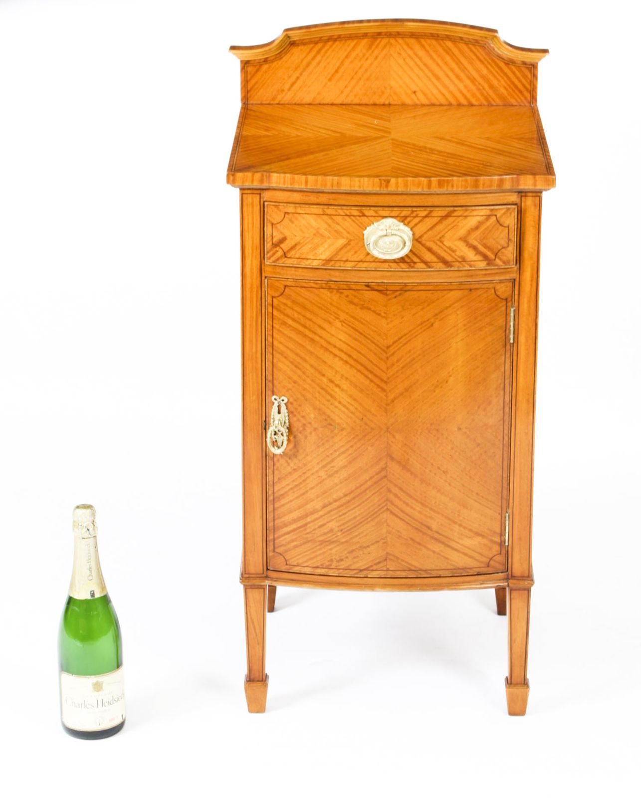 photo vintage Antique Satinwood & Inlaid Bedside Cabinet C.1880 19th Century