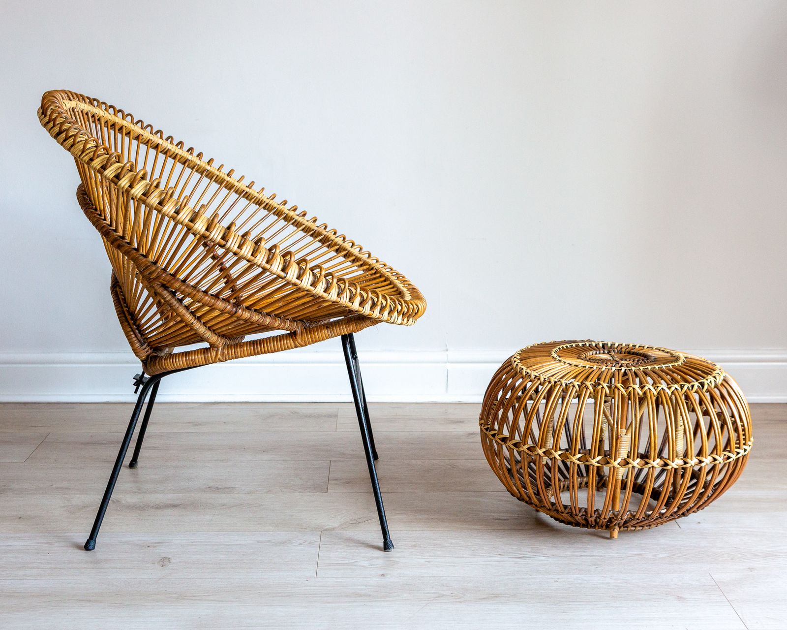 1995.0 Franco Albini And Janine Abraham & Dirk Jan Rol Sunburst Chair & Lobster Pot Ottoman Footstool 1950s Mcm photo