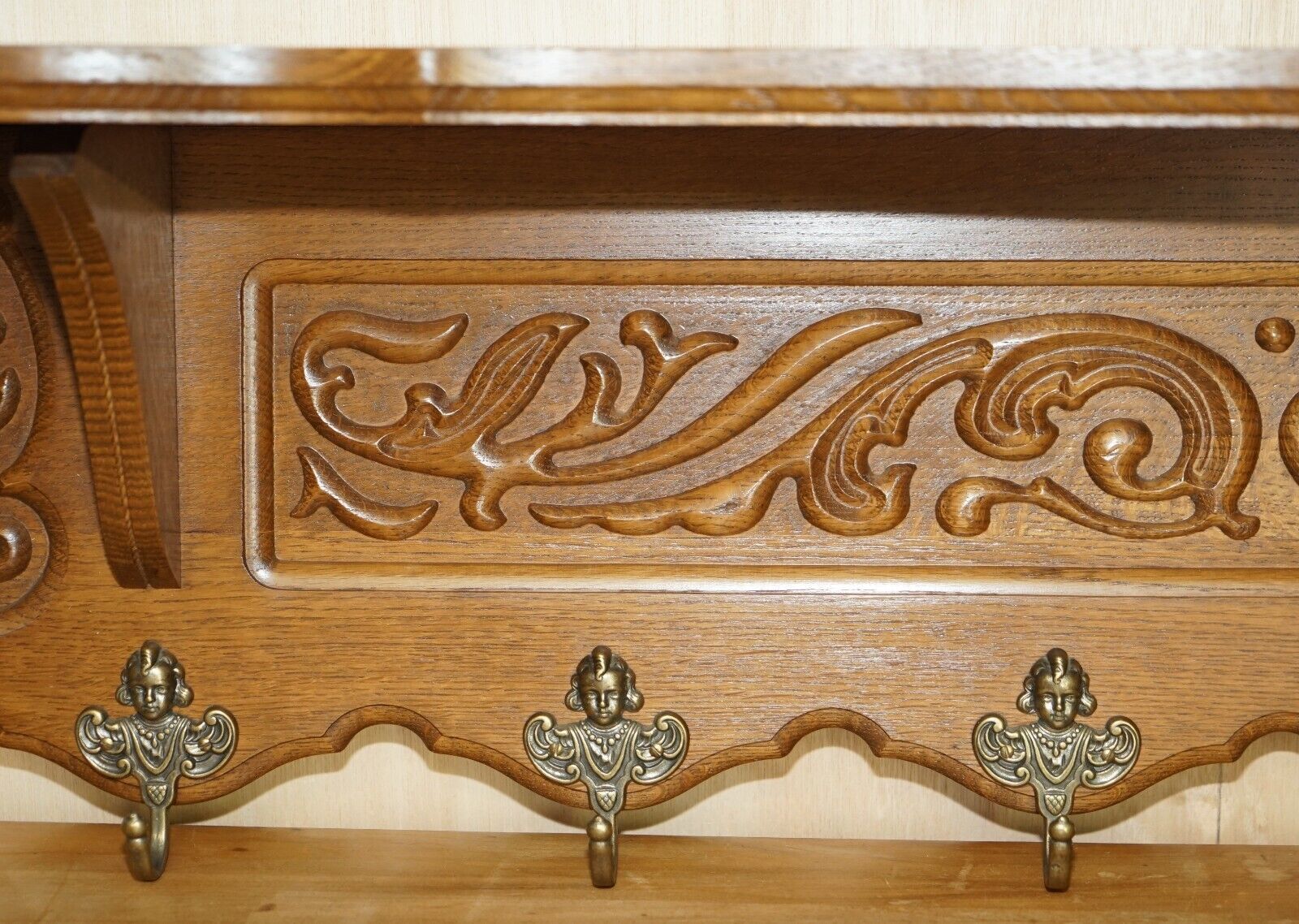 Lovely Dutch Fine Cherub Carved Oak Coat Hat Scarf Wall Rack Hanger Royal Hooks photo Furniture