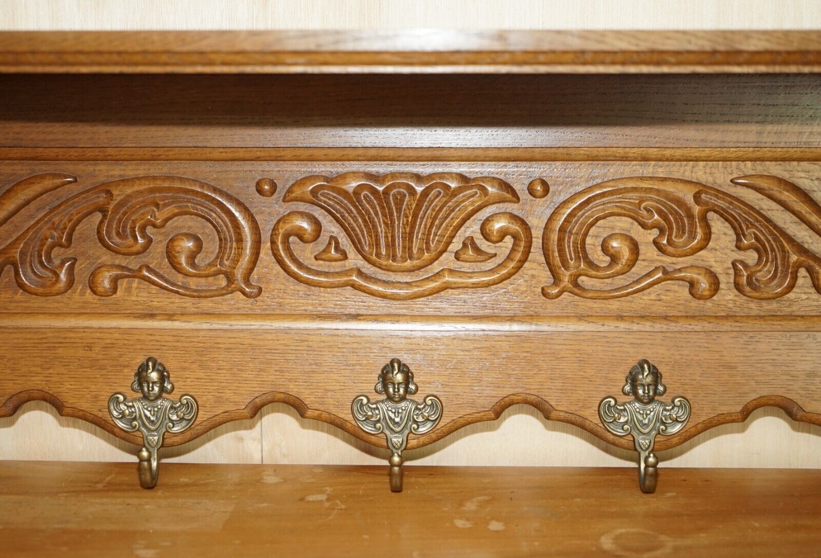 Lovely Dutch Fine Cherub Carved Oak Coat Hat Scarf Wall Rack Hanger Royal Hooks photo 1350.0