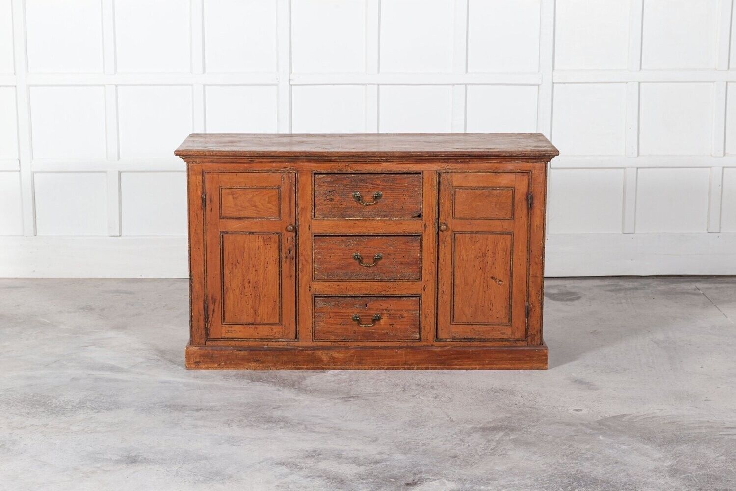 English Georgian Pine Country House Dresser Base photo Furniture
