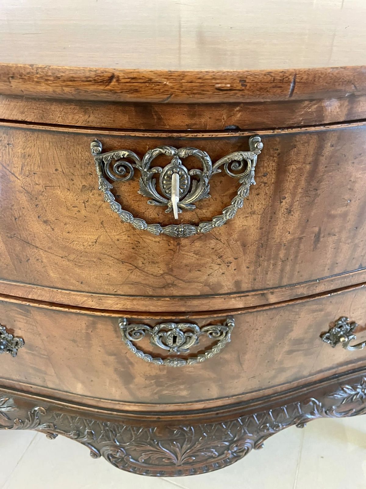 Outstanding Quality Antique Figured Mahogany Serpentine Shaped Chest Of Drawers photo for sale