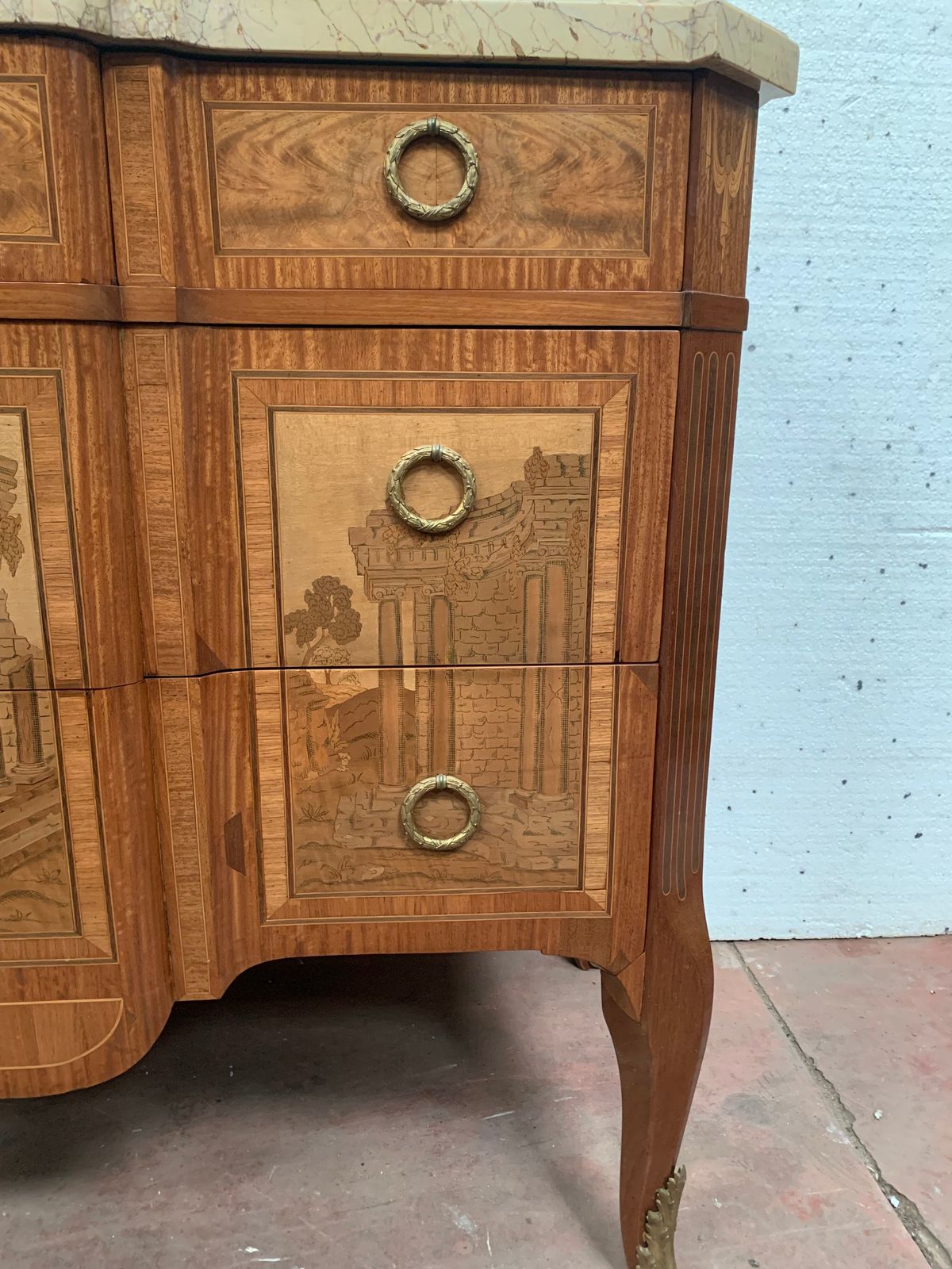 Commode With Central Projection In Amaranth Wood And Rosewood XX Century photo buy