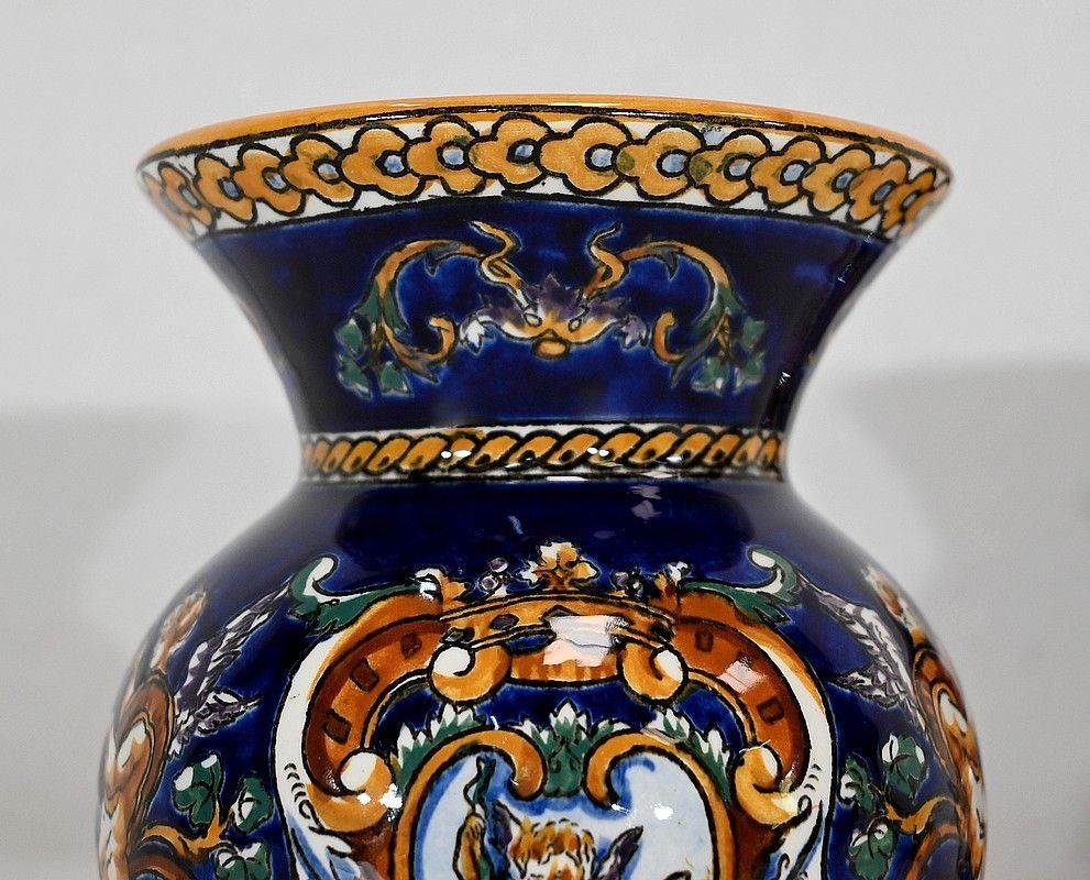 photo vinterior Tray And Vases In Gien Earthenware, Renaissance Style, Early 20th Century
