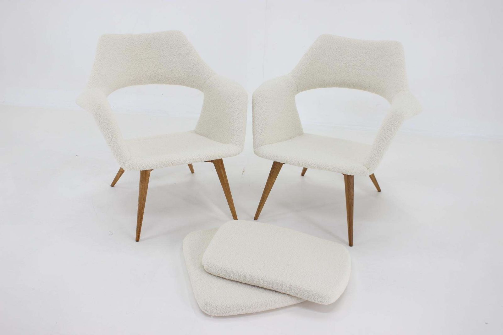 1960s Pair Of Rare Miroslav Navratil Shell Lounge Chairs In Sheepskin Fabric, C photo vinterior