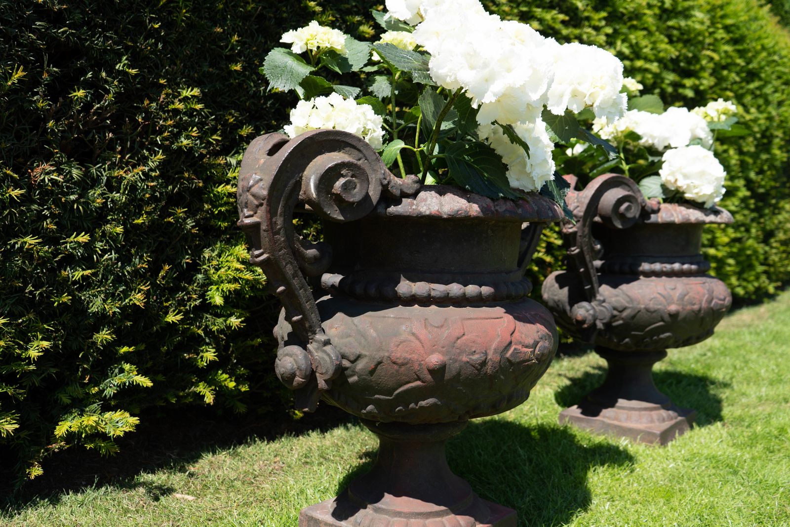 5160.0 A Pair Of Antique Cast Iron French Garden Urns photo