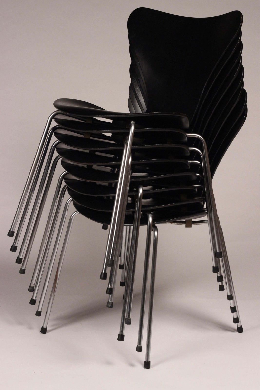 Furniture Arne Jacobsen Series 7 Or 3107 Chairs By Fritz Hansen Mid Century Modern 1964 photo