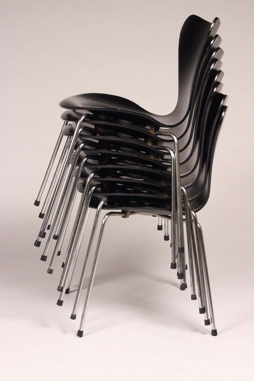 4000.0 Arne Jacobsen Series 7 Or 3107 Chairs By Fritz Hansen Mid Century Modern 1964 photo