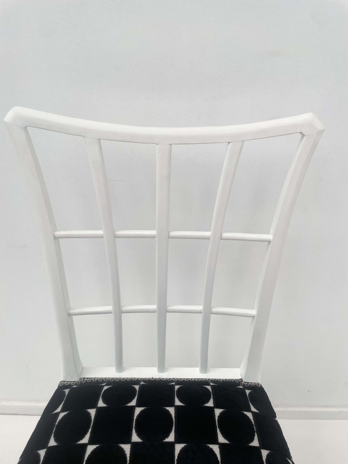 Set Of 12 Art Deco Style Chairs, White Wood And Fabric photo 6450.0