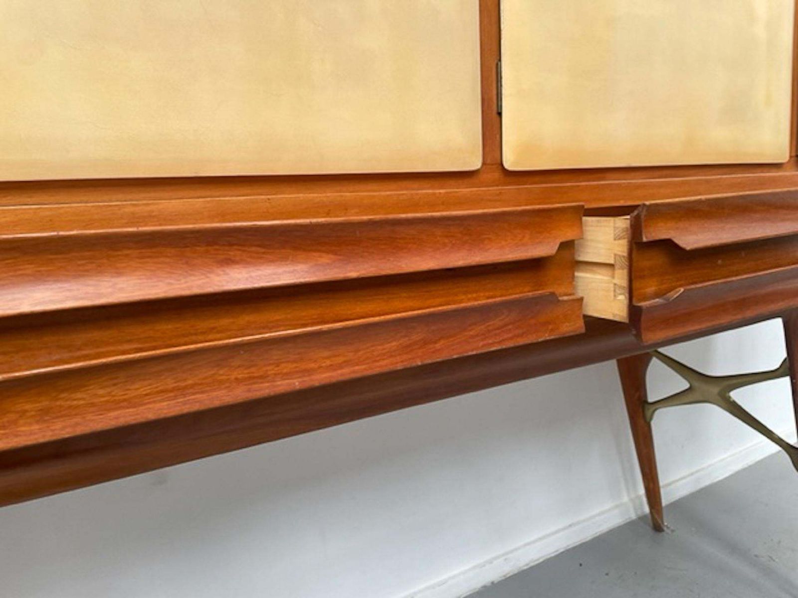 photo furniture Mid Century Modern Italian Sideboard Attributed To Ico Parisi, Italy, 1960s