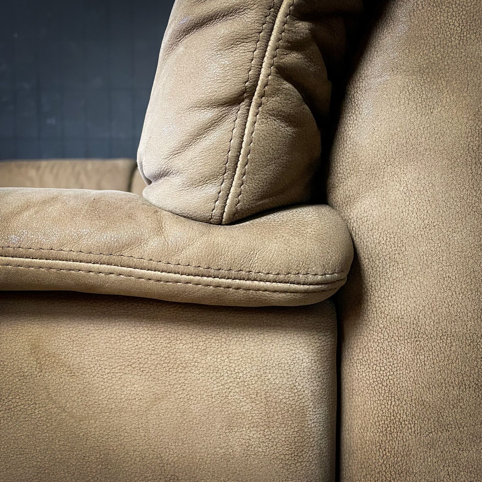 Rolf Benz Elements Corner Sofa – Natural Color/Sand Brown Leather – 5 Parts photo vinterior