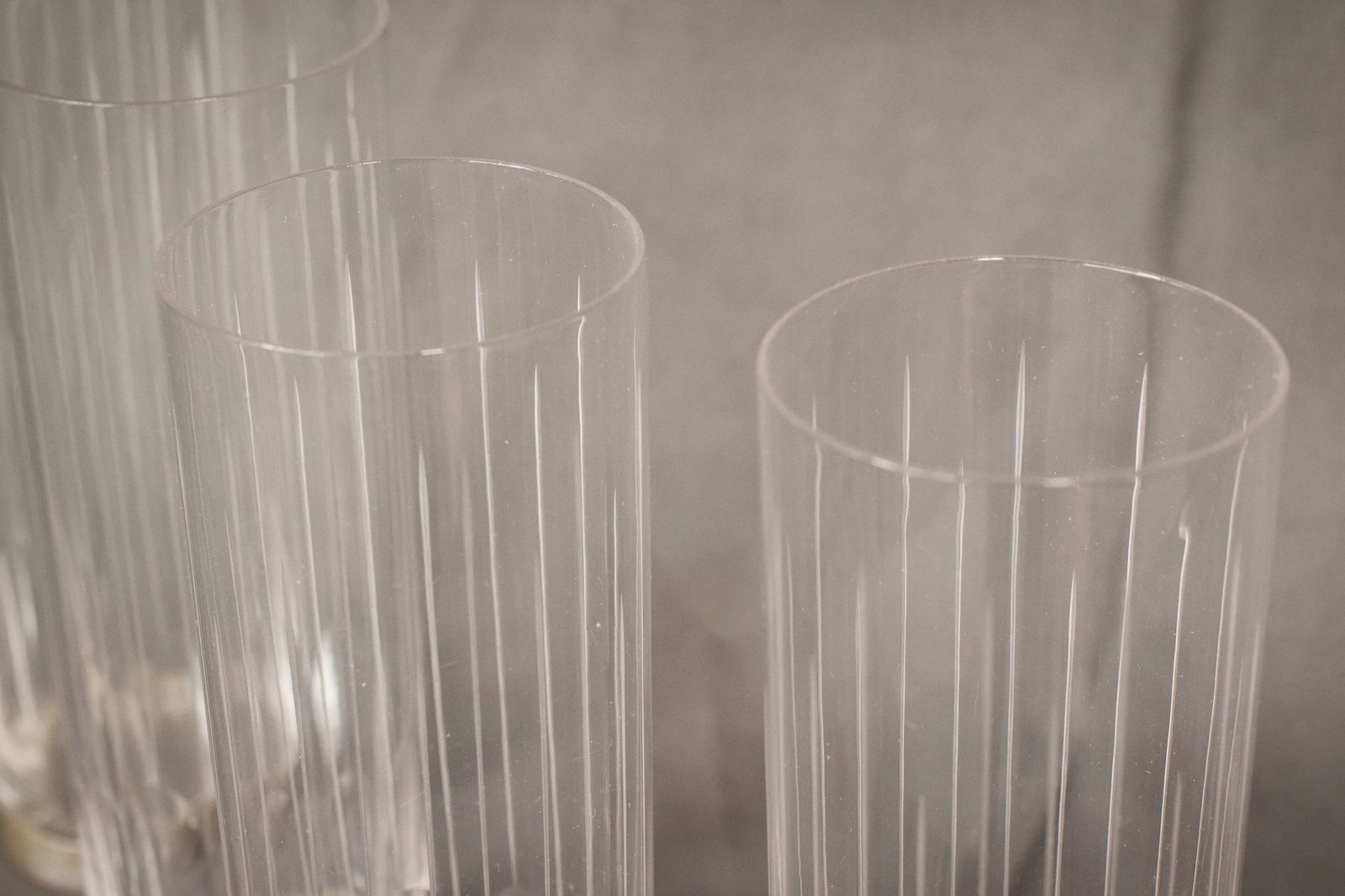 Set Van 6 Glazen Met Zilveren Voet photo Woonaccessoires