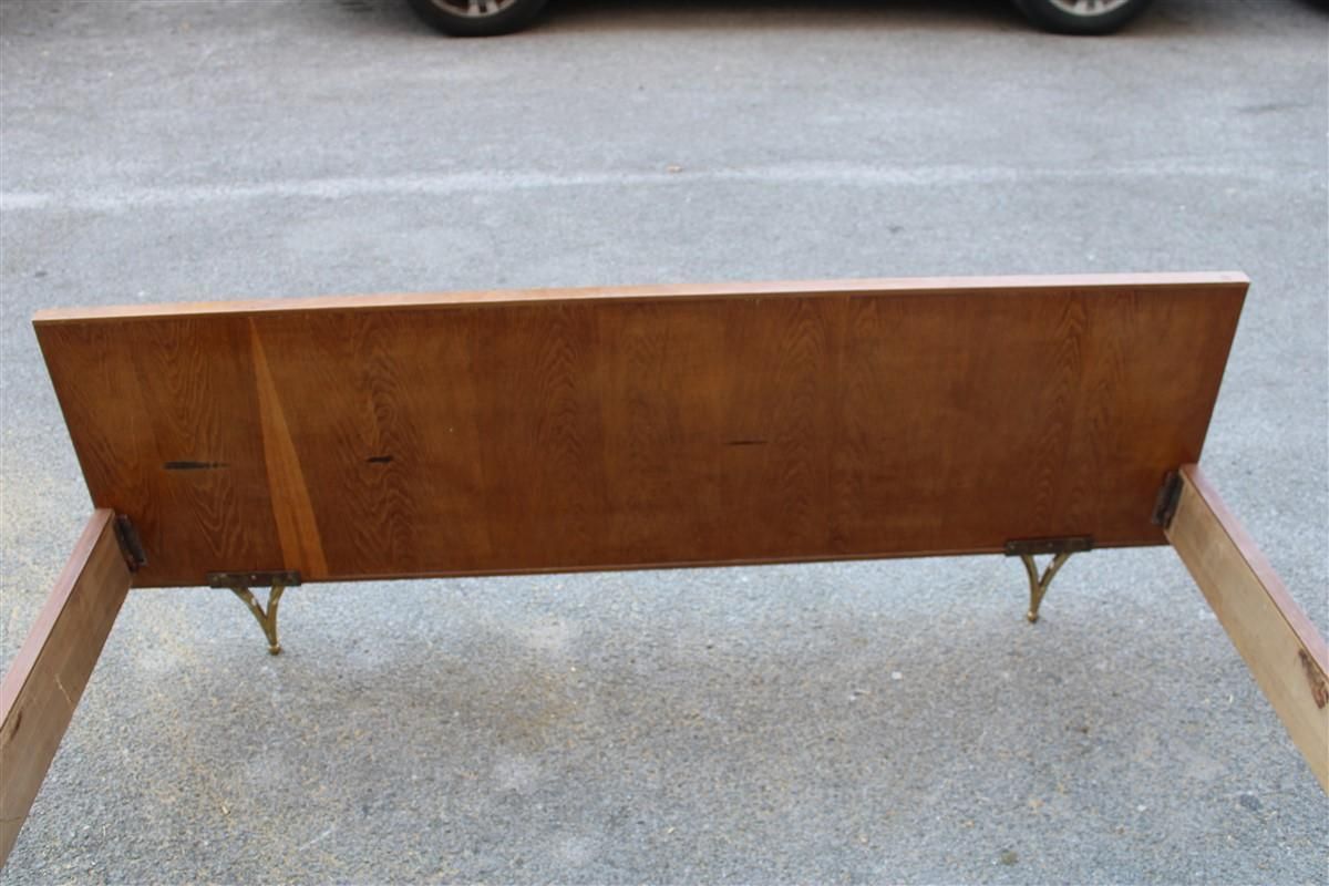 photo vintage Large Mid Century Italian Bed In Chestnut And Brass By Gio Ponti Attributed 1950
