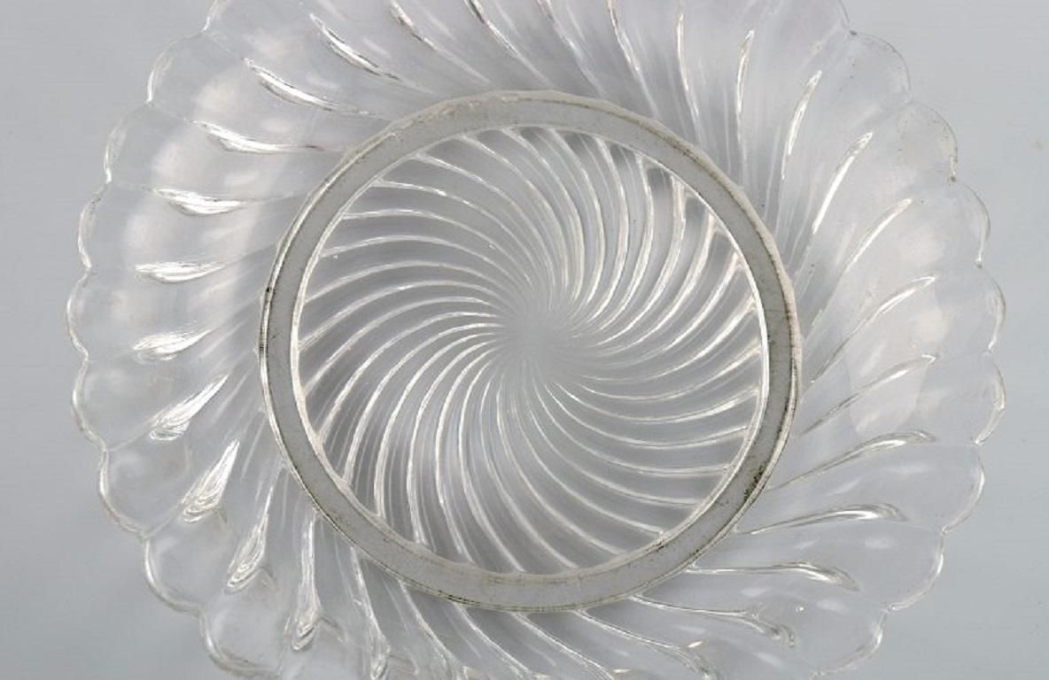 Baccarat, France, Round Art Deco Bowl / Dish In Clear Art Glass, 1930s / 40s photo furniture