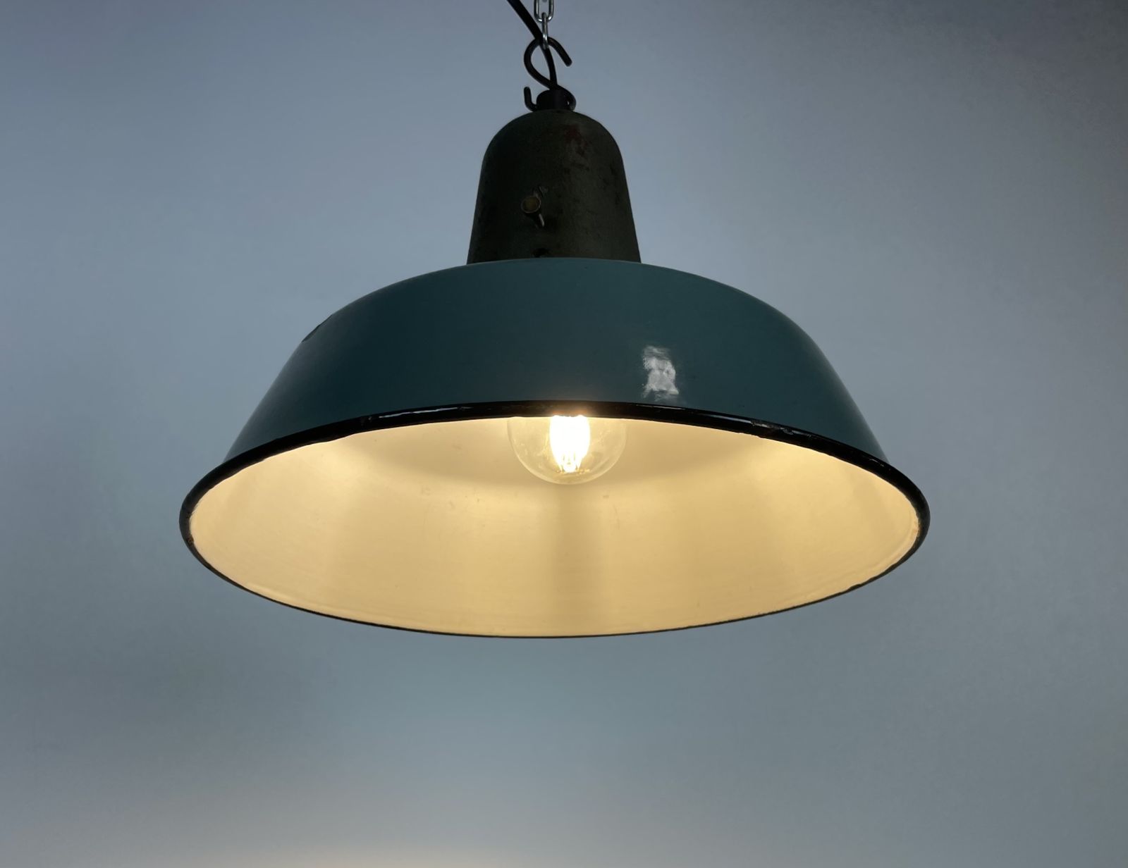 photo furniture Industrial Petrol Enamel Factory Lamp With Cast Iron Top, 1960s