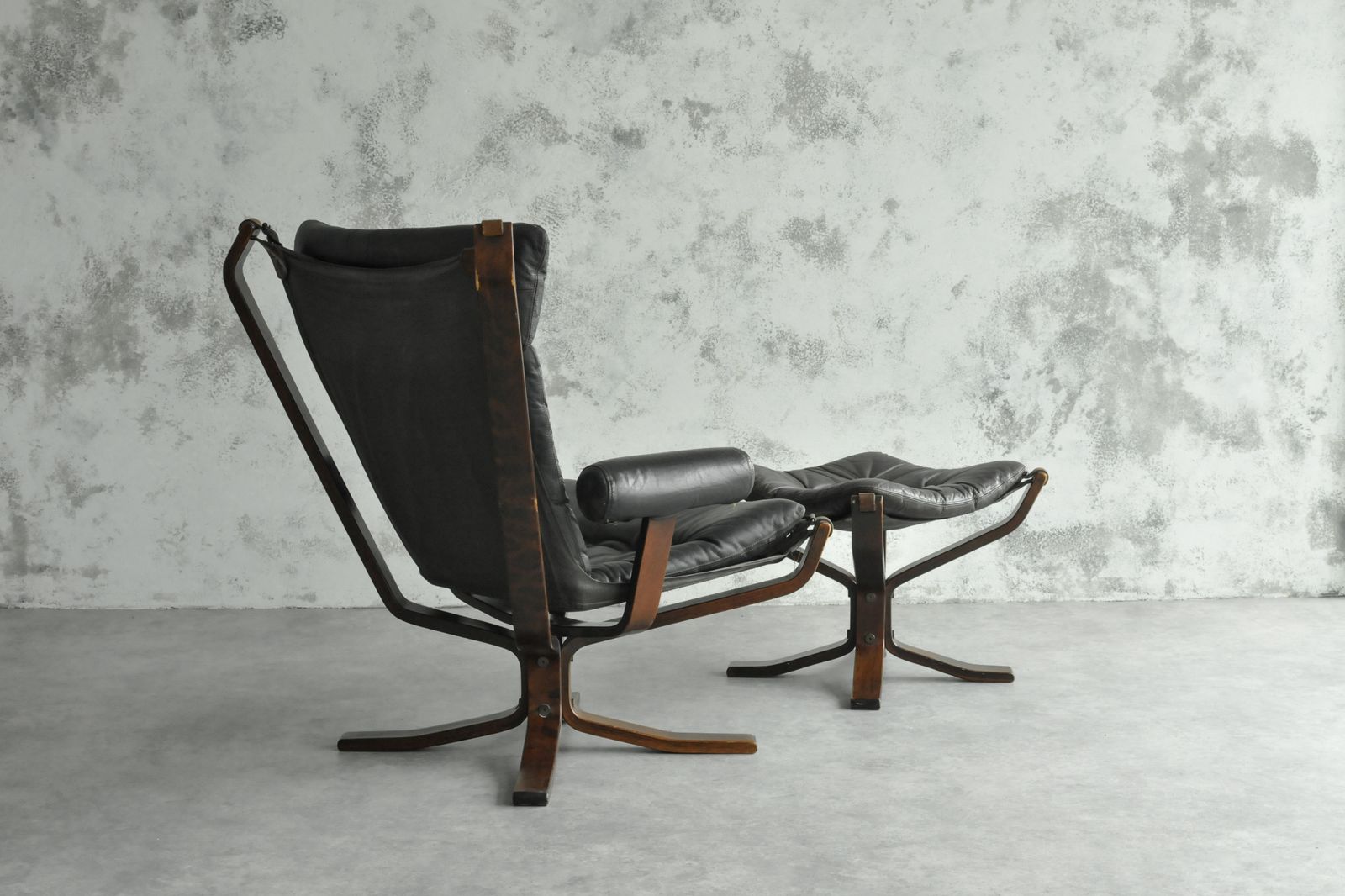 Superstar Armchair And Footstoo photo buy