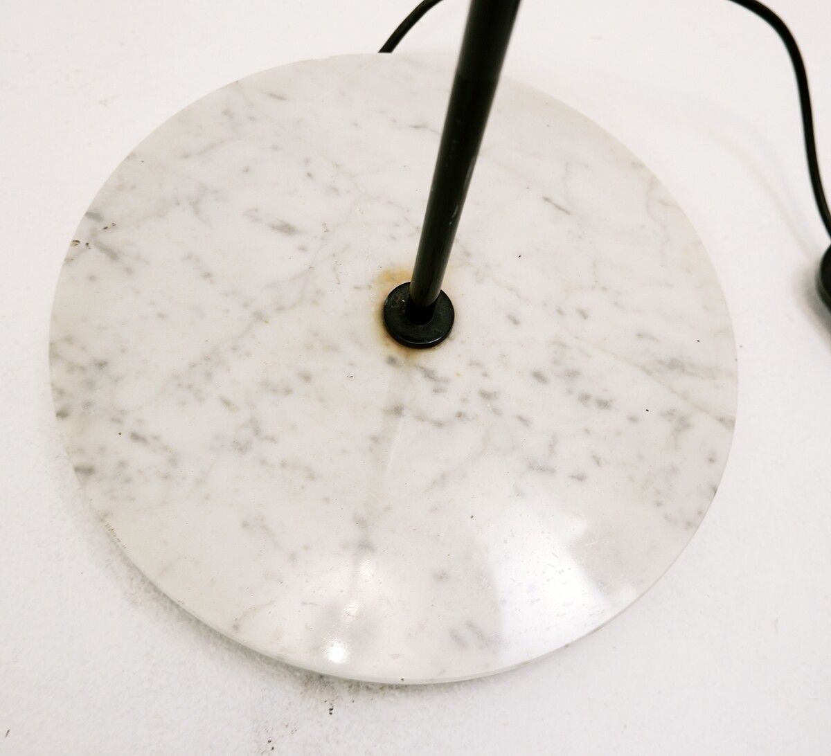 Mid Century Modern "Snow" Floor Lamp By Vico Magistretti For O Luce photo 2440.0