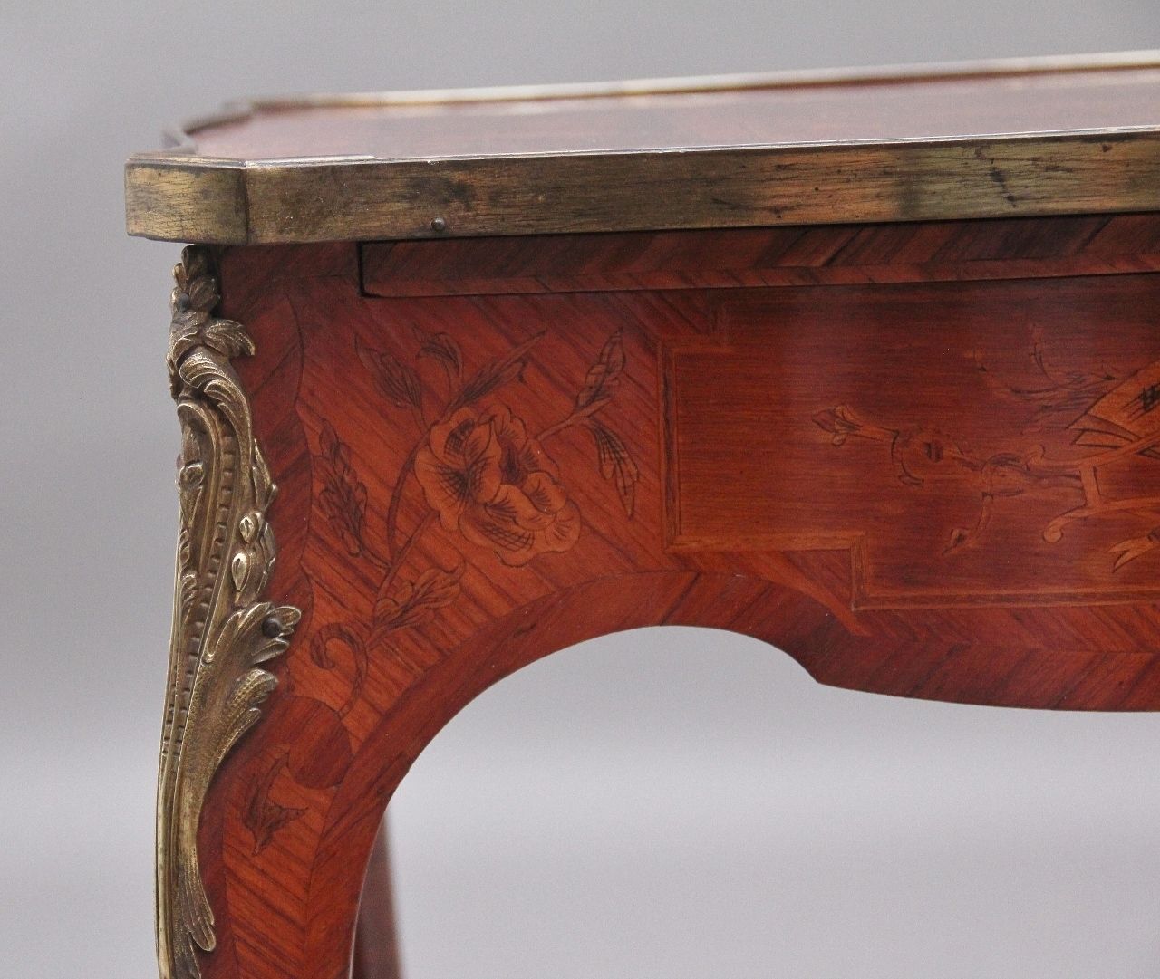 photo furniture Early 20th Century French Kingwood And Marquetry Side Table