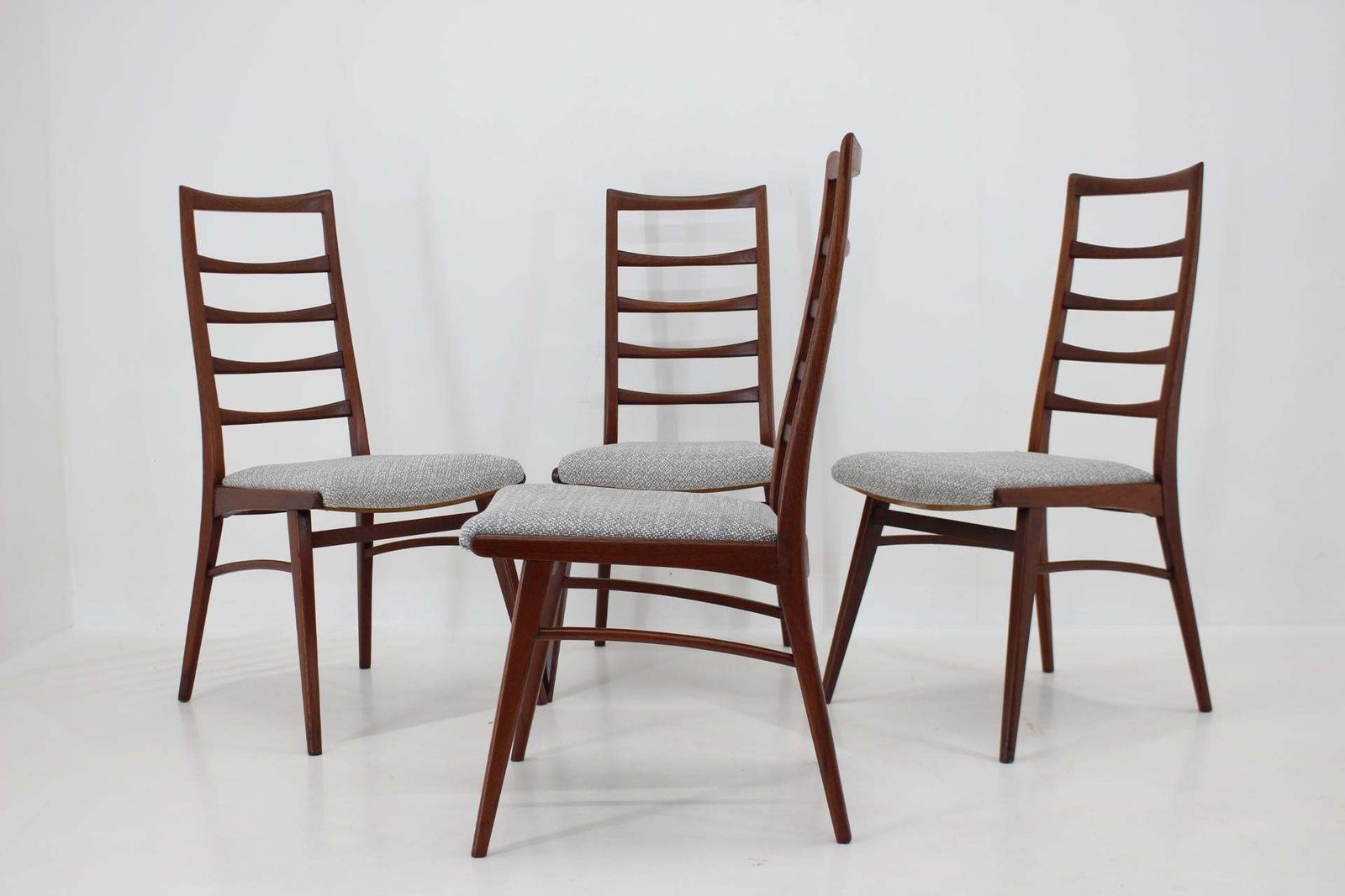 photo furniture 1960s Set Of Four Dining Chairs In Teak, Germany