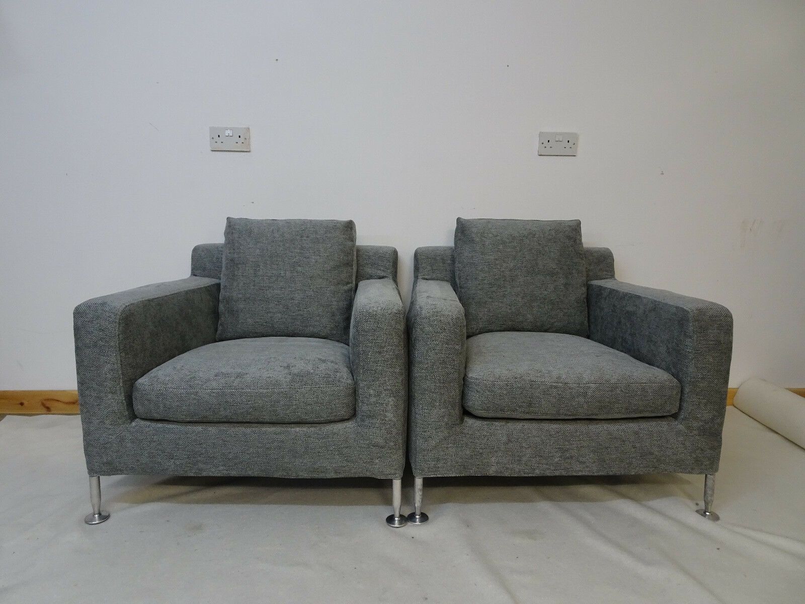 photo furniture Immaculate Bb Italia Harry Armchair In Grey Woven Fabric