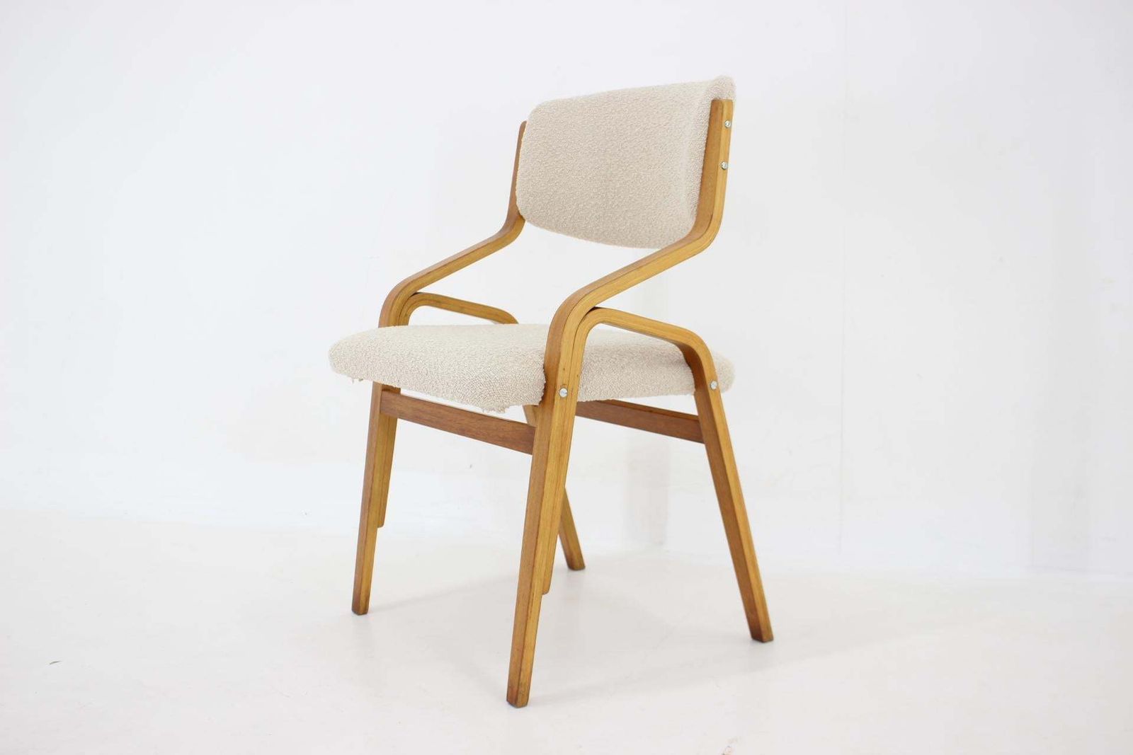 1970s Ludvík Volák Four Bentwood Dining Chairs In Boucle Fabric, Czechoslovakia photo Furniture