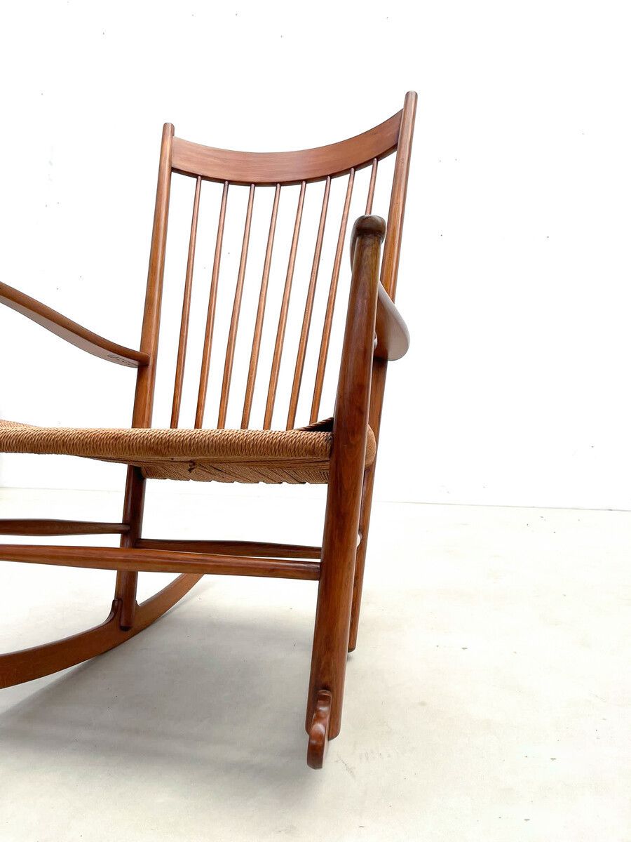 Mid Century "J16" Rocking Chair By Hans Wegner photo buy