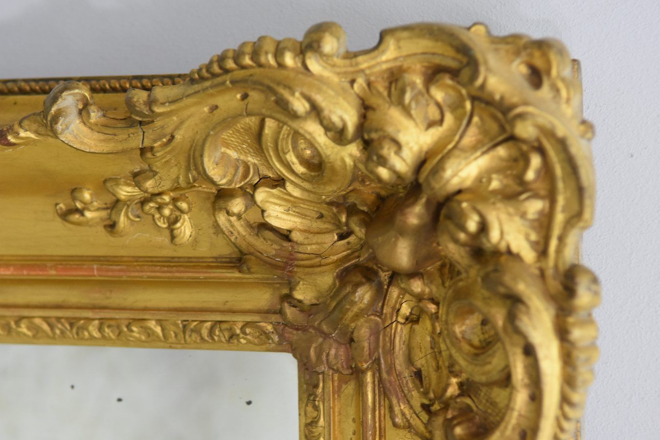 Frame With Wooden Ears And Gilded Stucco, Late 19th Century photo furniture