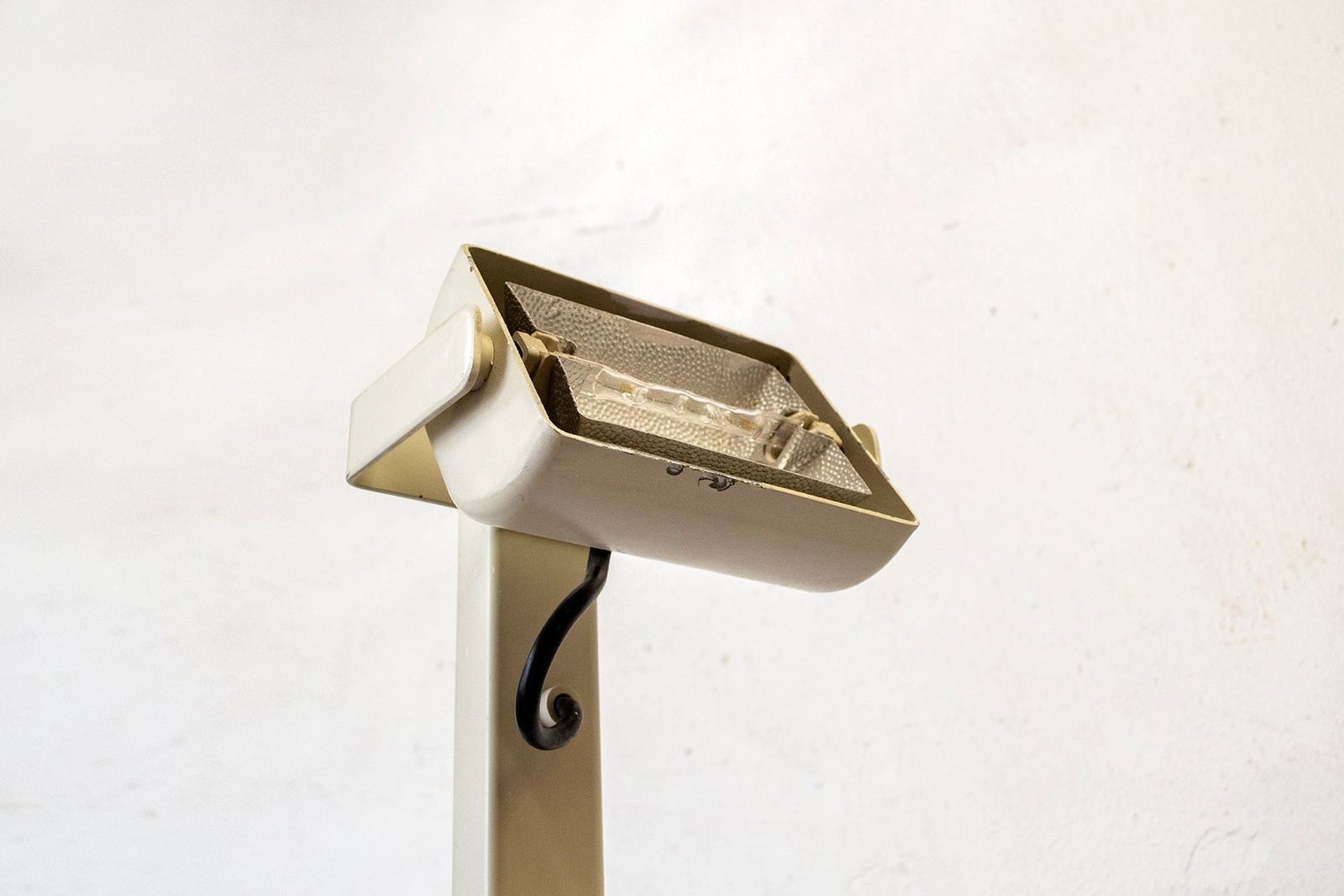 Italian Sirio T Floor Lamp By Kazuhide Takahama For Sirrah photo 748.8