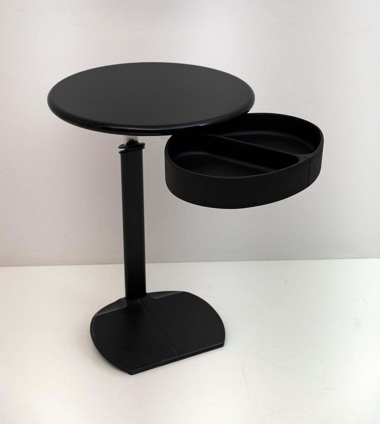 Design Studio Kairos Modern Italian Coffee Table "Servese" For B&B Italia, 1980 photo furniture