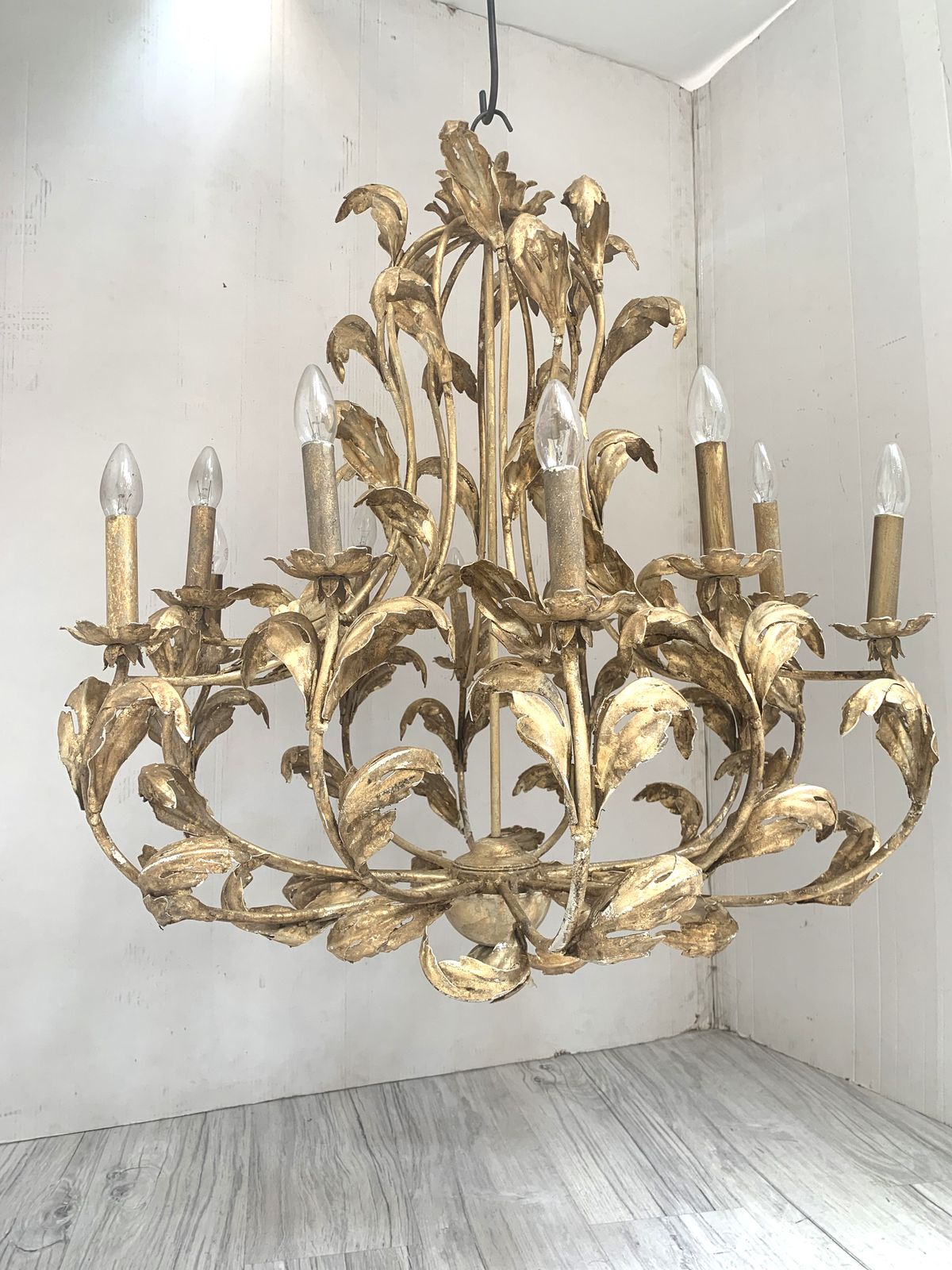 photo vinterior Chandelier In Gold  Handmade Painted Metal, 10 Lights, Wrought Iron Florentine Art Made In Italy