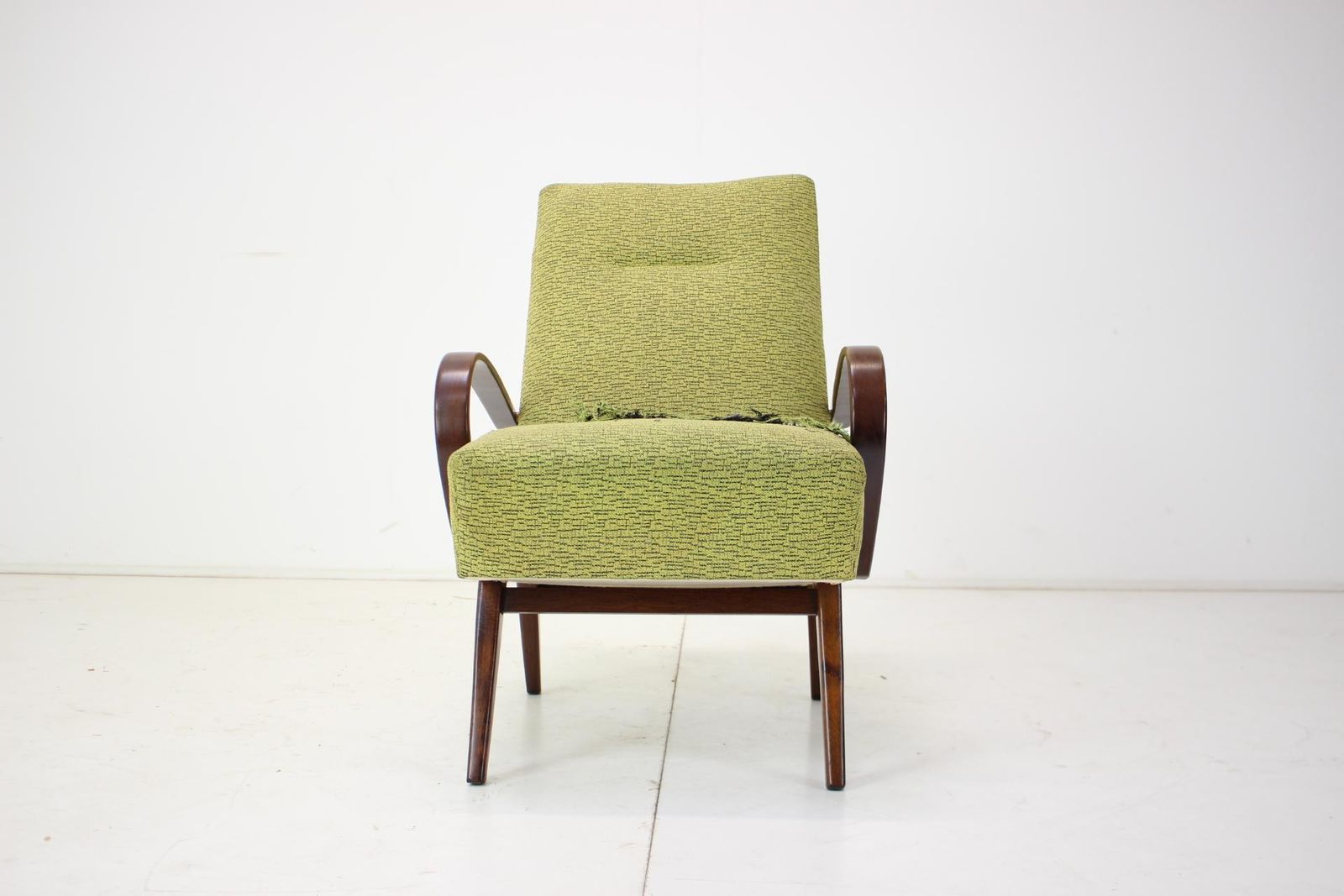 1960s Beech Armchair By Jaroslav Smidek For Ton, Czechoslovakia photo furniture