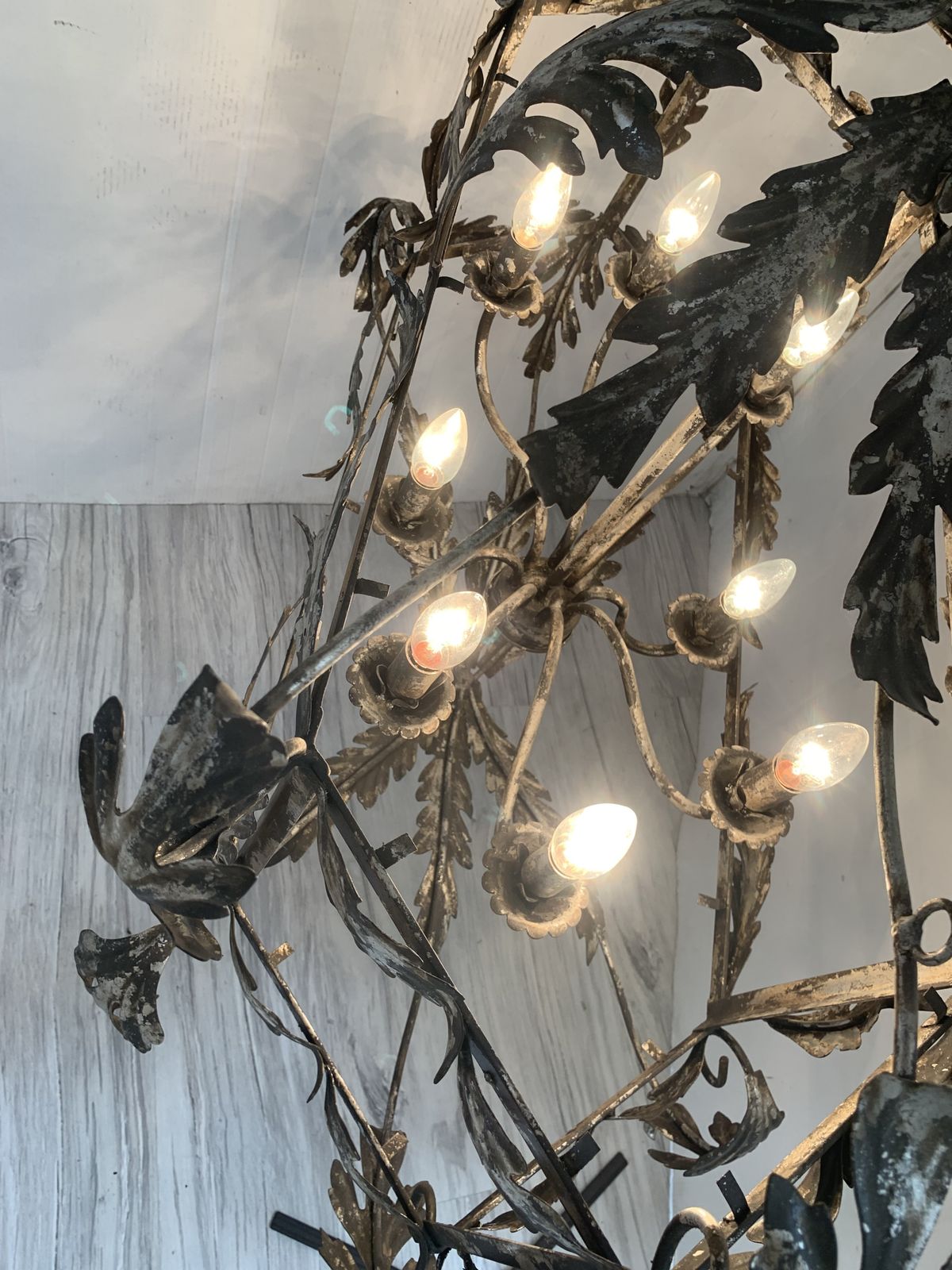 Chandelier In Silver + Argilla Metal Big And Impressive  Wrought Iron Florentine Art Made In Italy photo vinterior