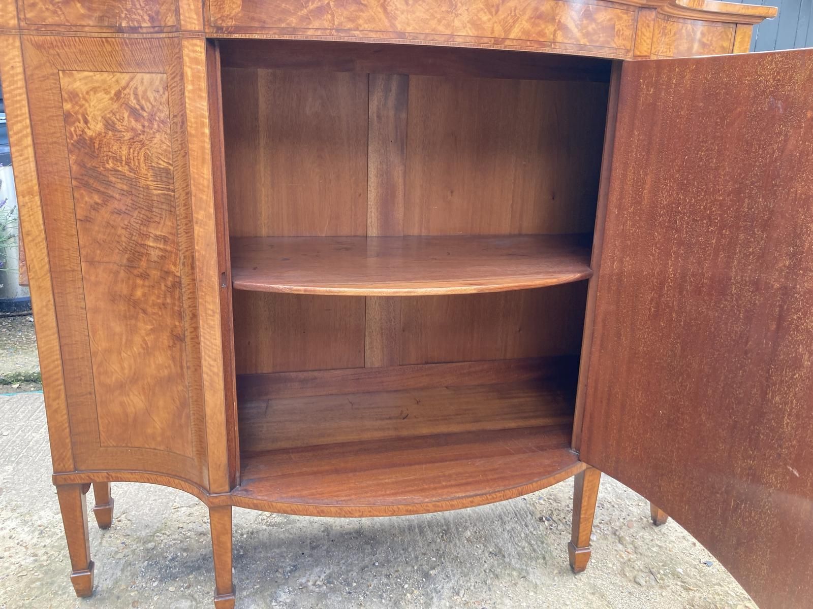 20th Century Satinwood Veneered Credenza photo vinterior