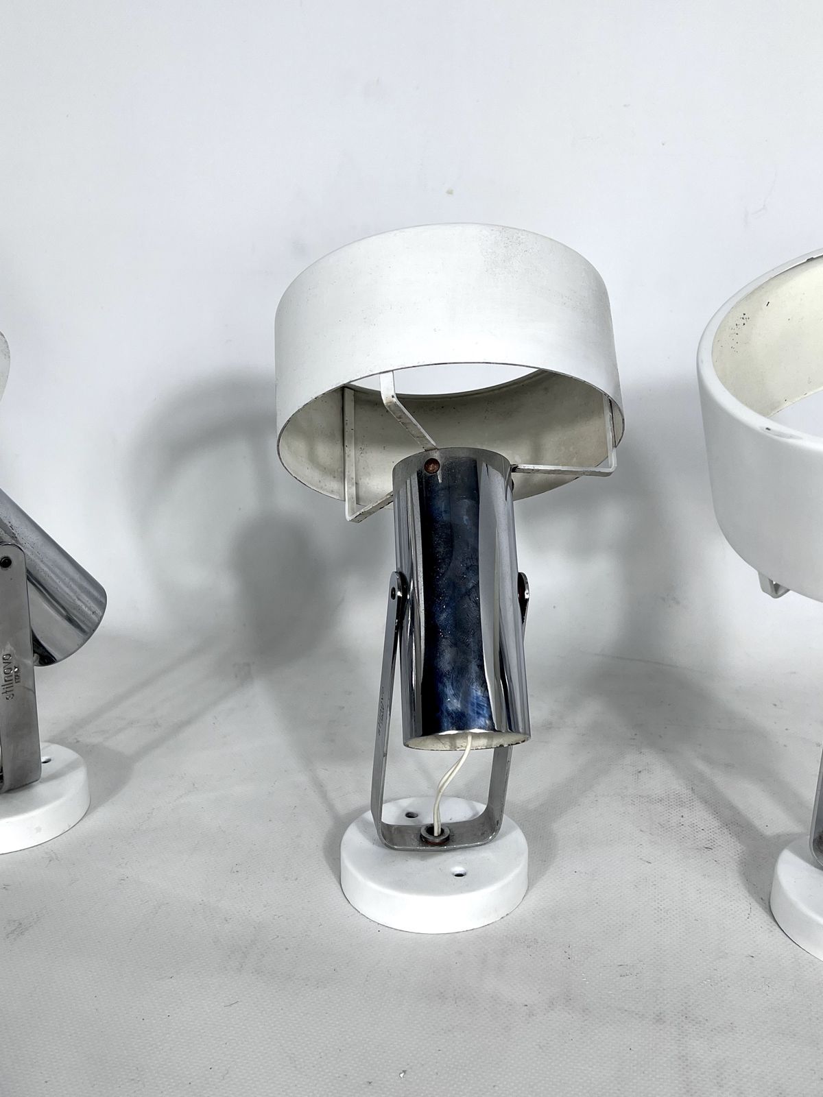 photo vintage Stilnovo Milano, Set Of Five Orientable Wall Lights From 50s