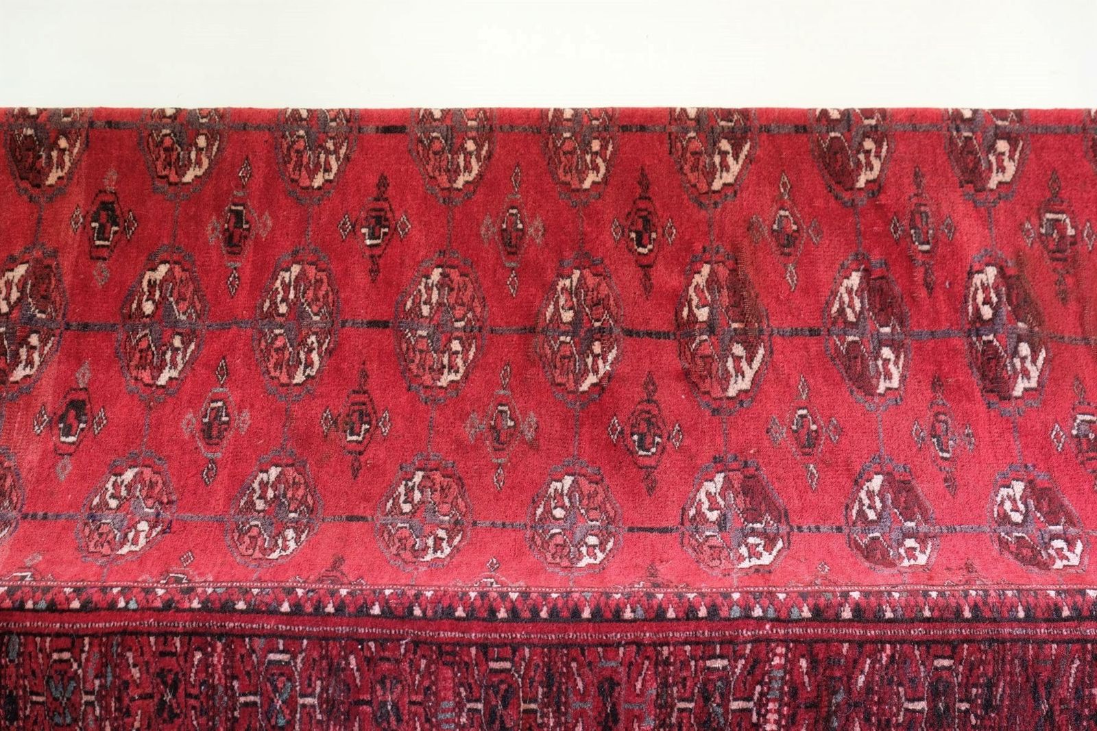 Vintage Handmade Turkish Turkoman Rug With 27 Medallions photo vinterior