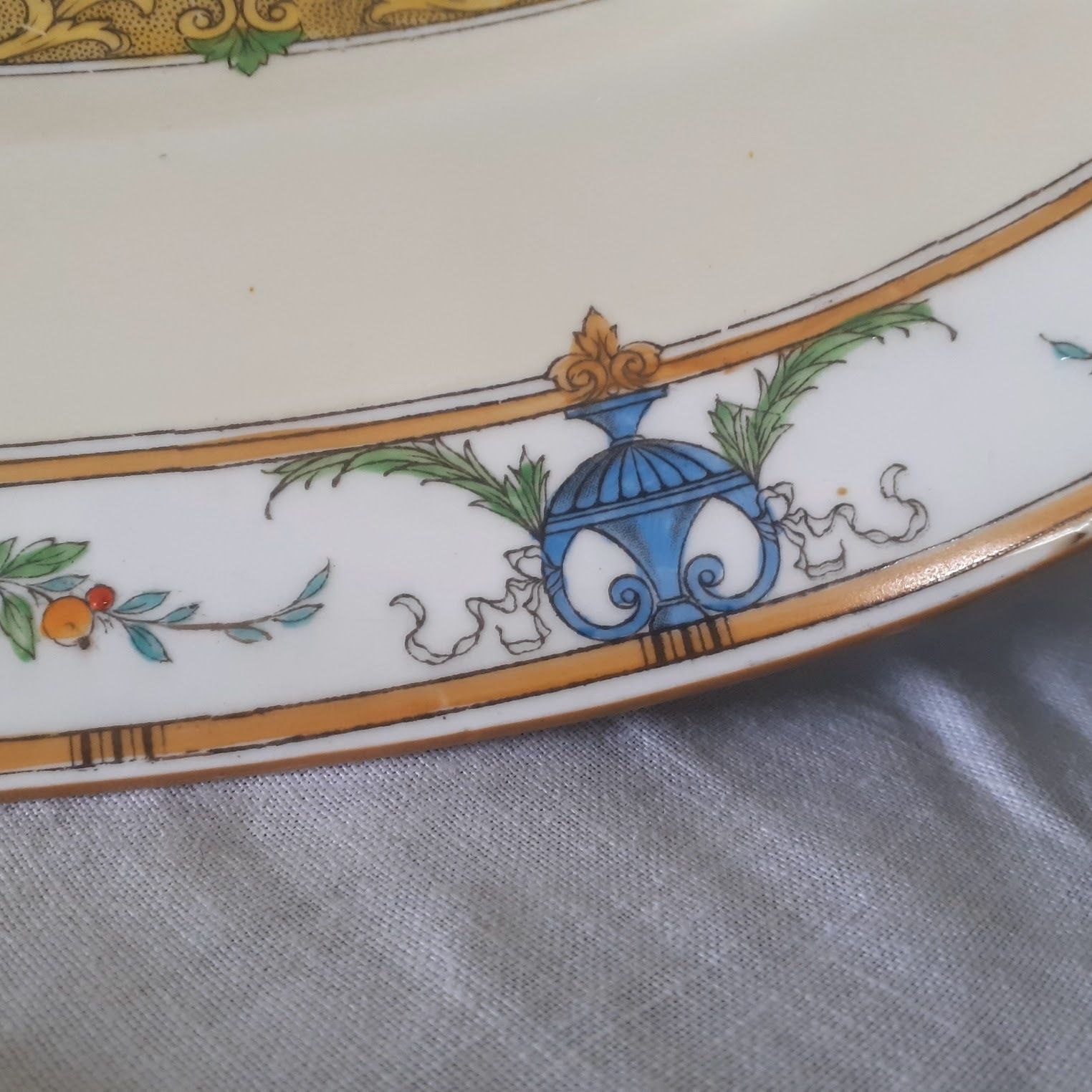 Antique Minton "Helena" Large (18.5") B1056 Platter   Yellow Bone China   Blue Urns And Flowers photo Home Decor