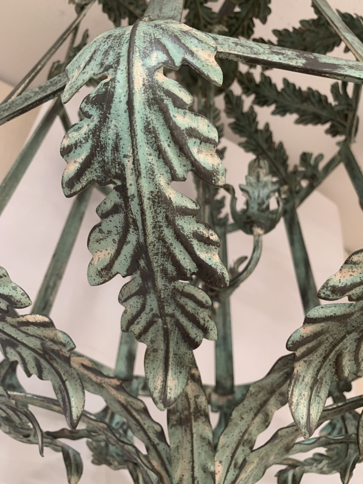 Chandelier In Green + Argilla Metal Big And Impressive  Wrought Iron Florentine Art Made In Italy photo vinterior