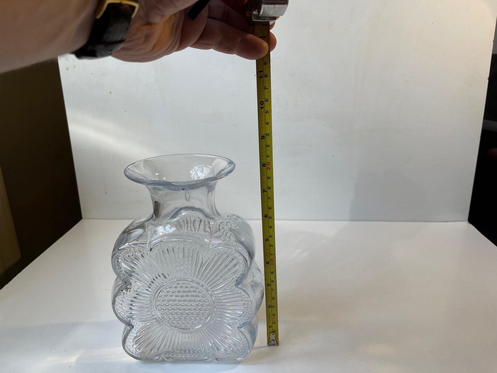 Tamara Aladin Amuletti, Sunflower Glass Vase For Riihimäen Lasi, 1970s photo 303.0