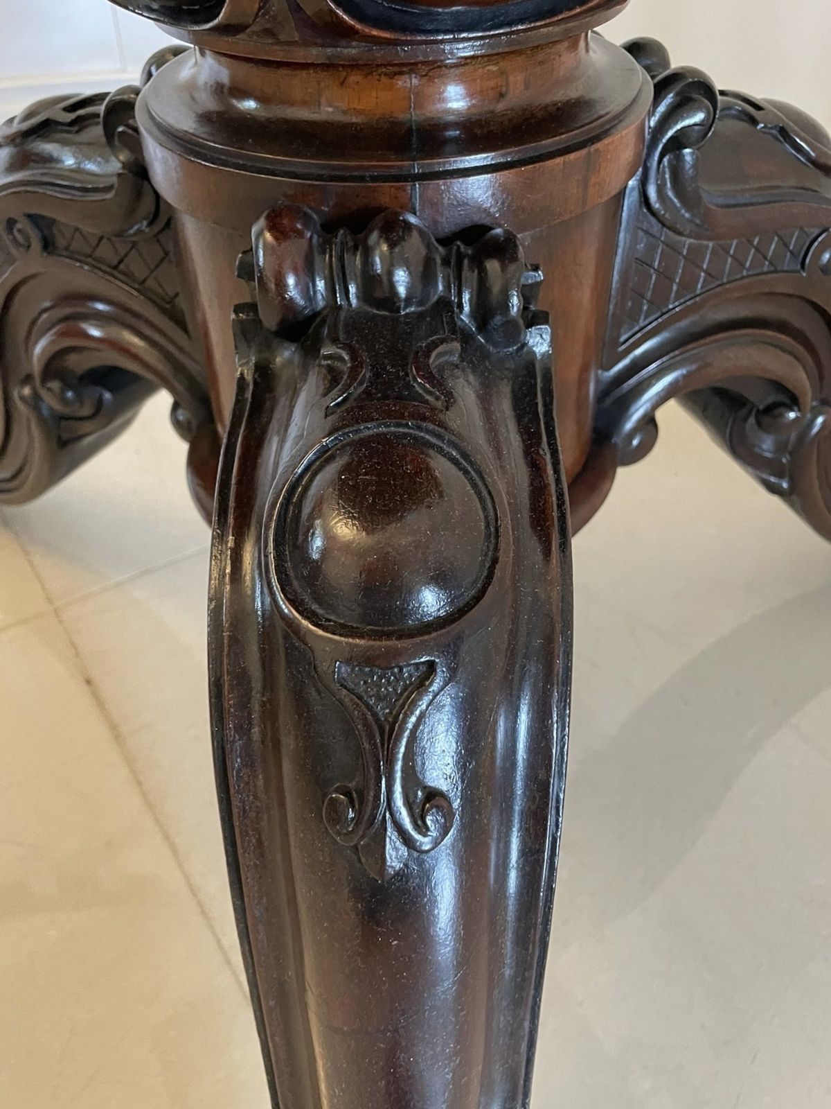 photo vintage Outstanding Quality Large Antique Rosewood Dining Table By Gillows