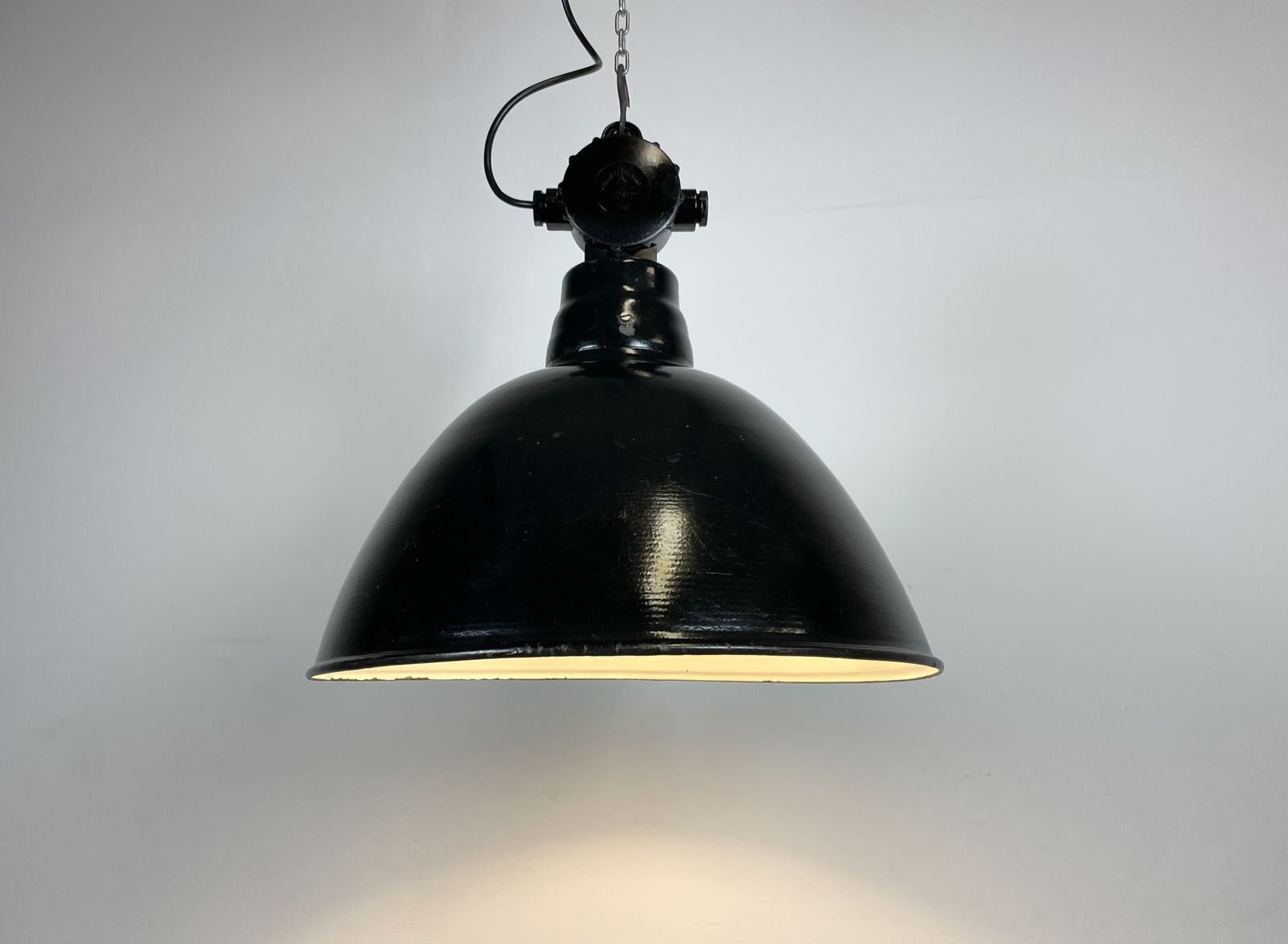 photo vinterior East German Black Enamel Factory Light By Lbd Veb Leuchtenbau Dresden, 1950s