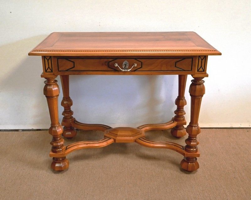 Table In Solid Walnut, Louis XIV Style   Late 19th Century