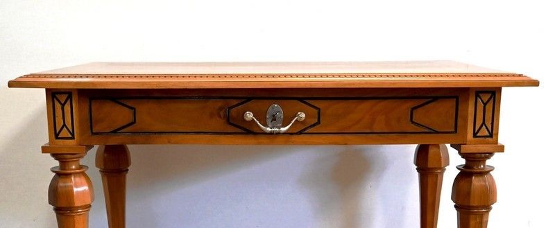 photo furniture Table In Solid Walnut, Louis XIV Style   Late 19th Century