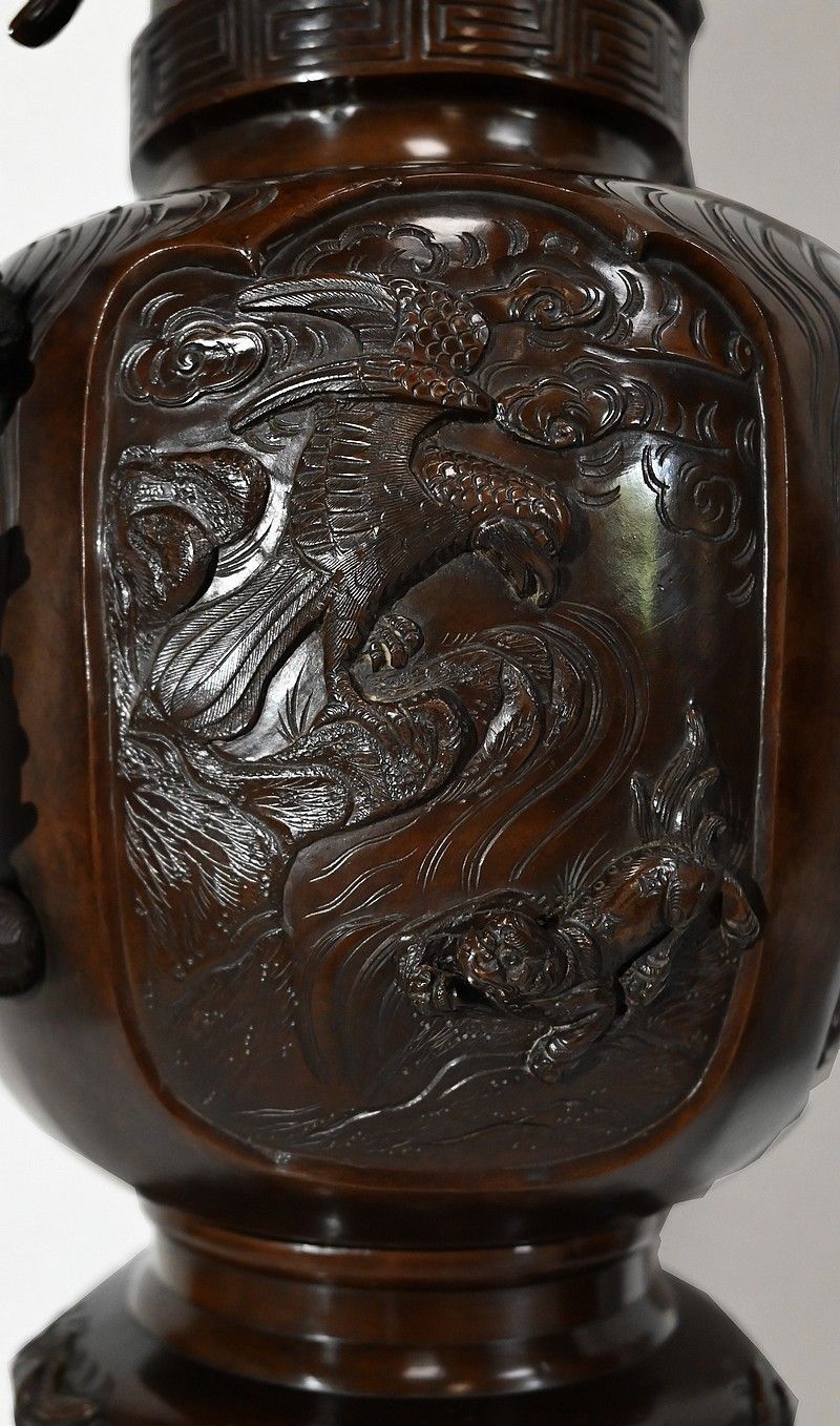 Important Pair Of Bronze Vases, Japan, 1900 photo buy