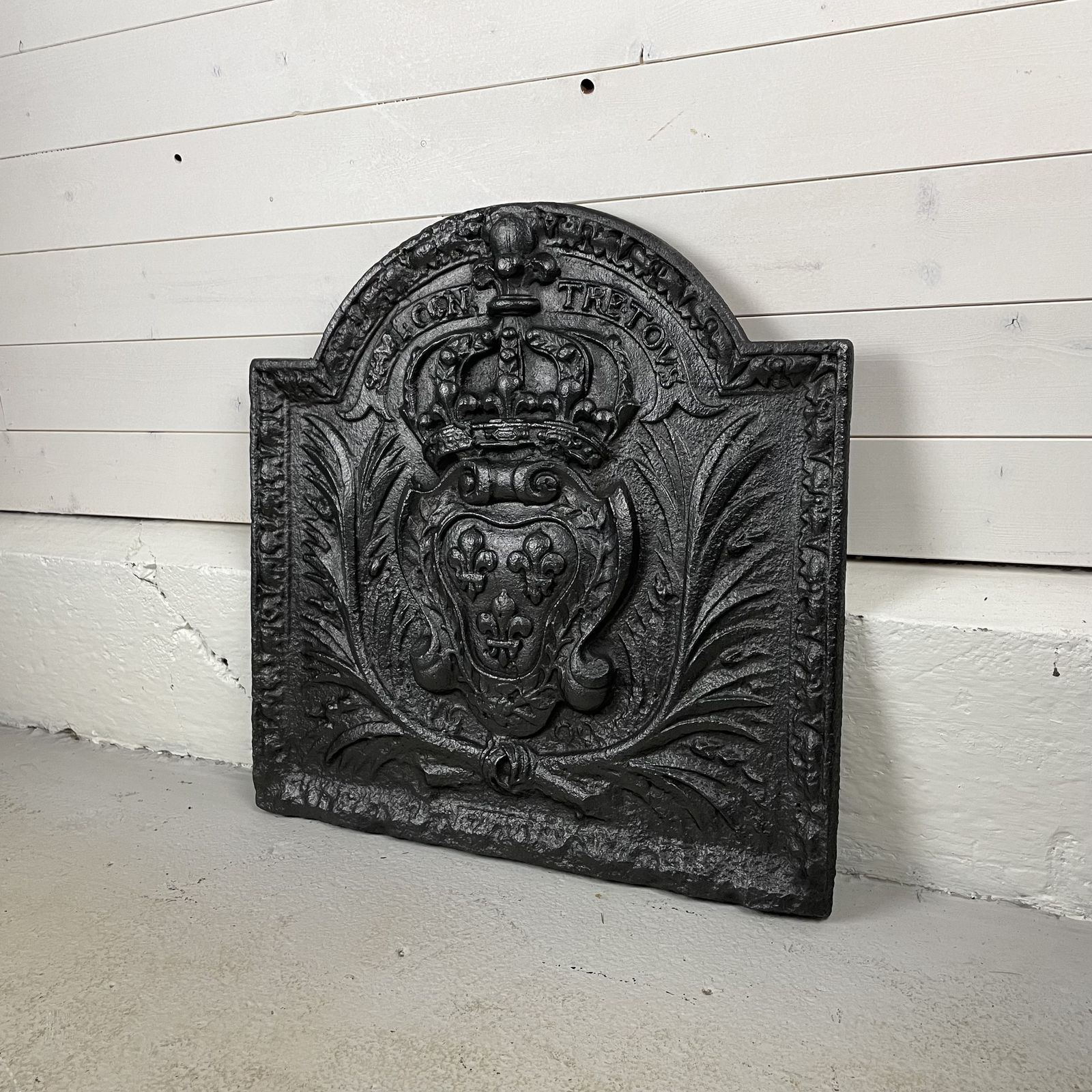 Antique Cast Iron Fire Back With Crown Design photo furniture