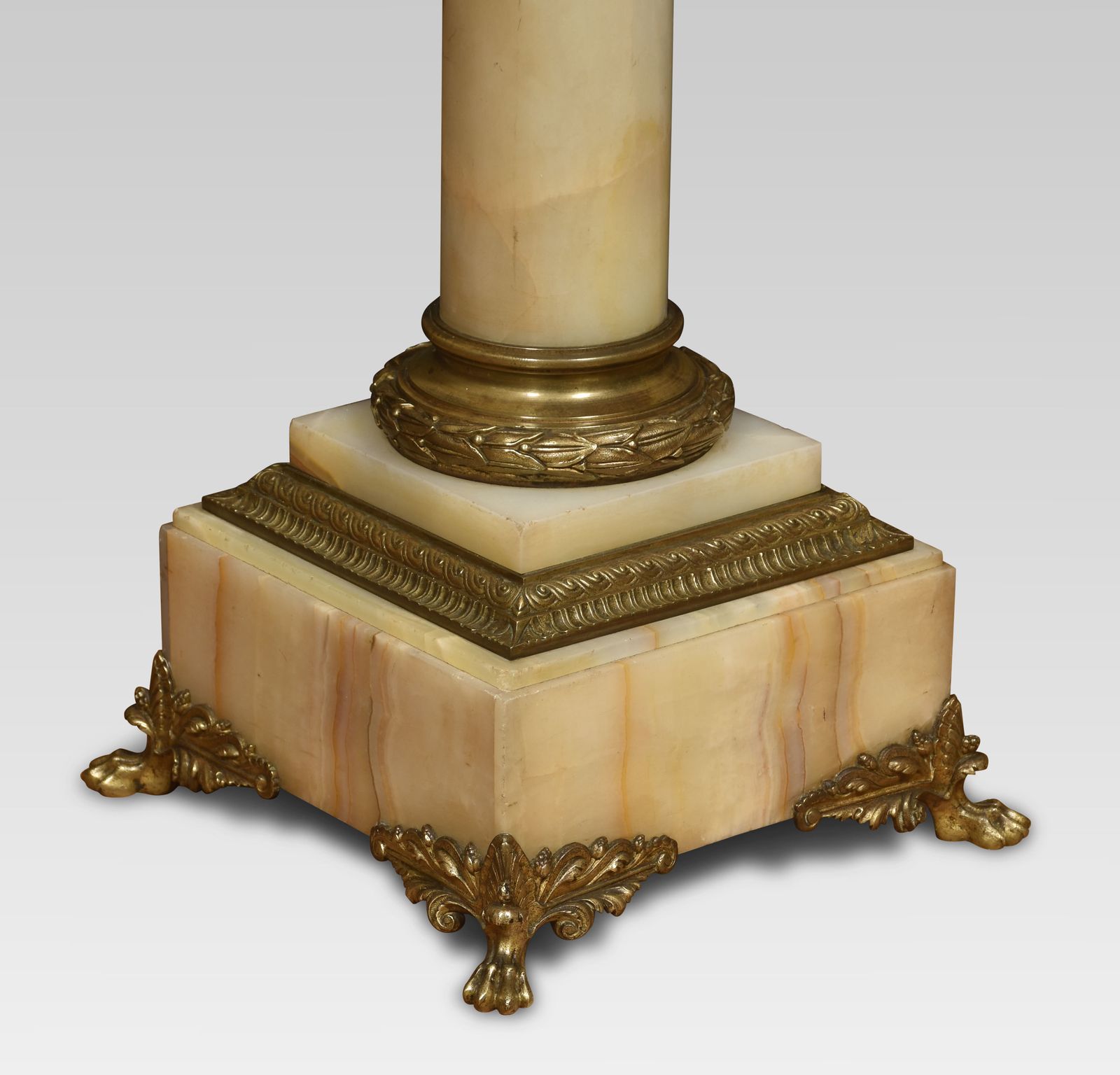 Onyx Pedestal photo furniture