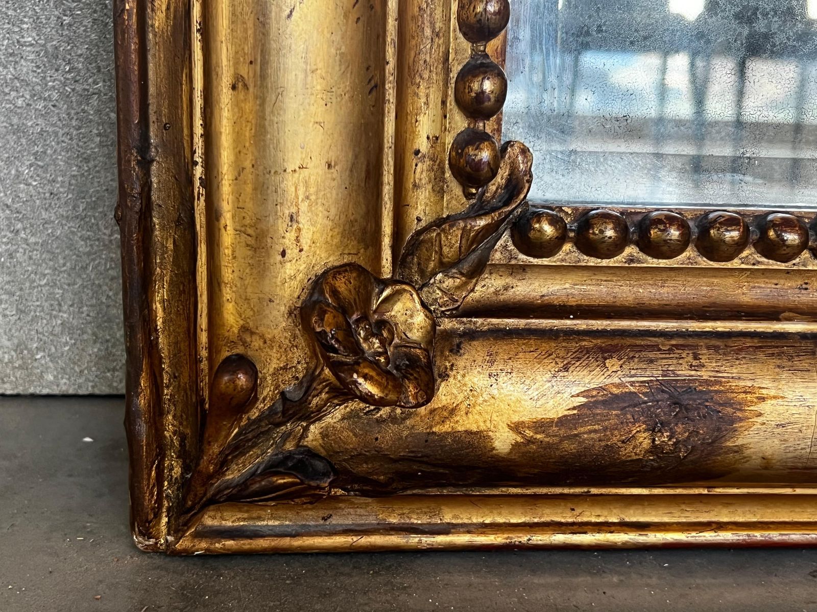 19th Century French Empire Period Carved Giltwood Rectangular Mirror With Crest photo buy