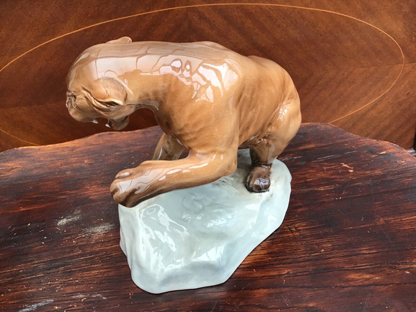 Beswick No.1823 Large Mountain Cat. Umber And Chocolate Glaze photo 90.0