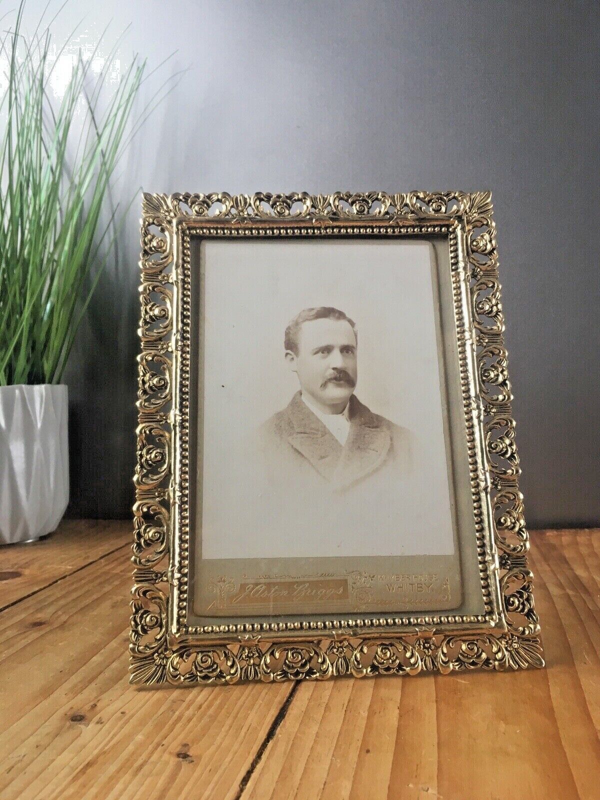 Home Decor Rare Antique Military Issue Crows Foot Ornate Brass Photo Frame Soldier Picture photo